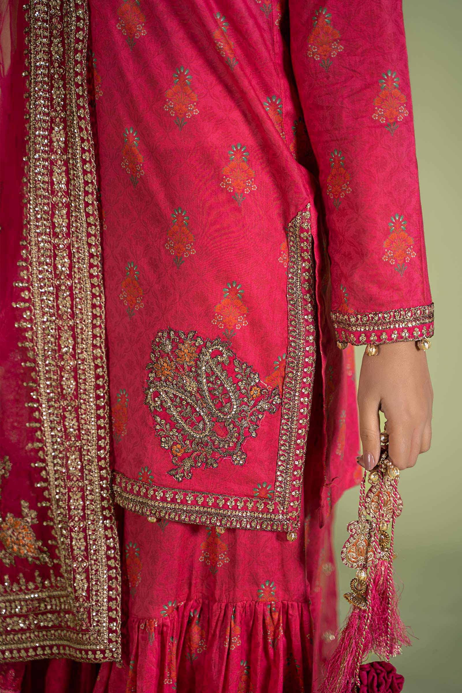 3 Piece Embroidered Lawn Suit - Image 5