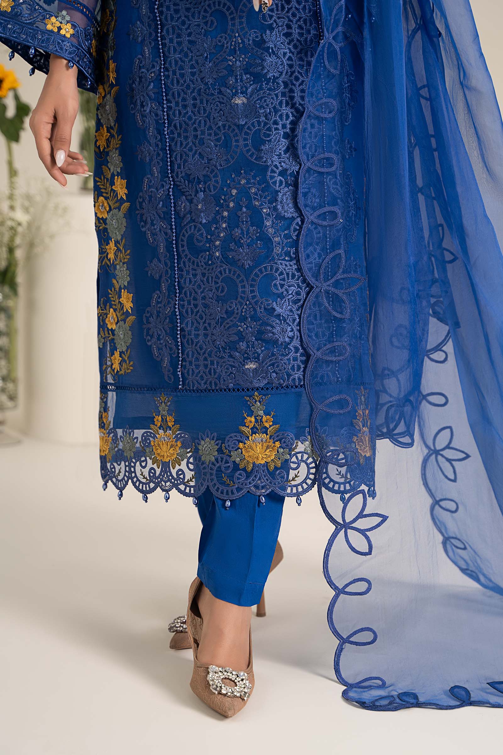 3 Piece Embroidered Organza Suit - Image 4