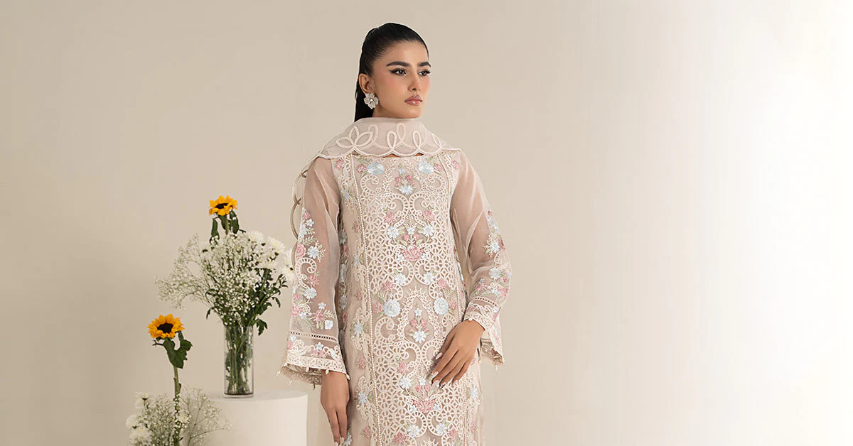 3 Piece Embroidered Organza Suit - Image 8