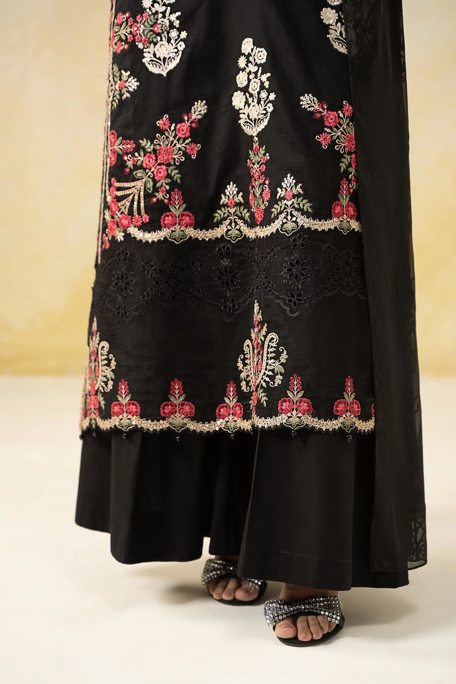 3 Piece Embroidered Self Jacquard Lawn Suit - Image 5