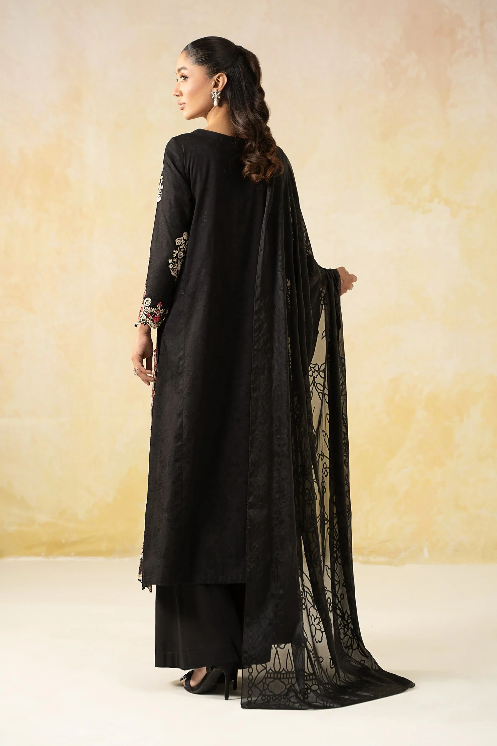 3 Piece Embroidered Self Jacquard Lawn Suit - Image 6