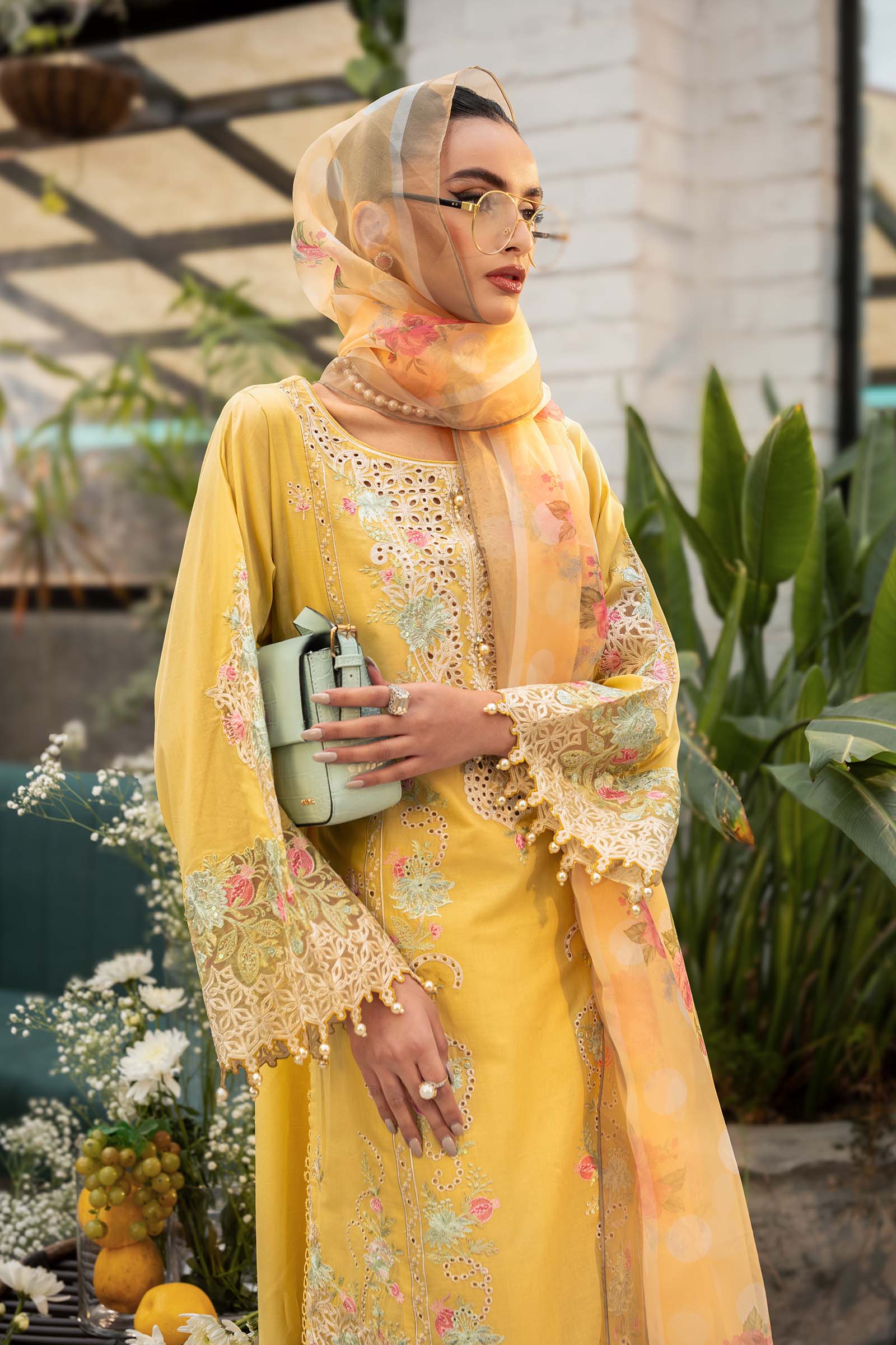 3 Piece Embroidered Lawn Suit - Image 3