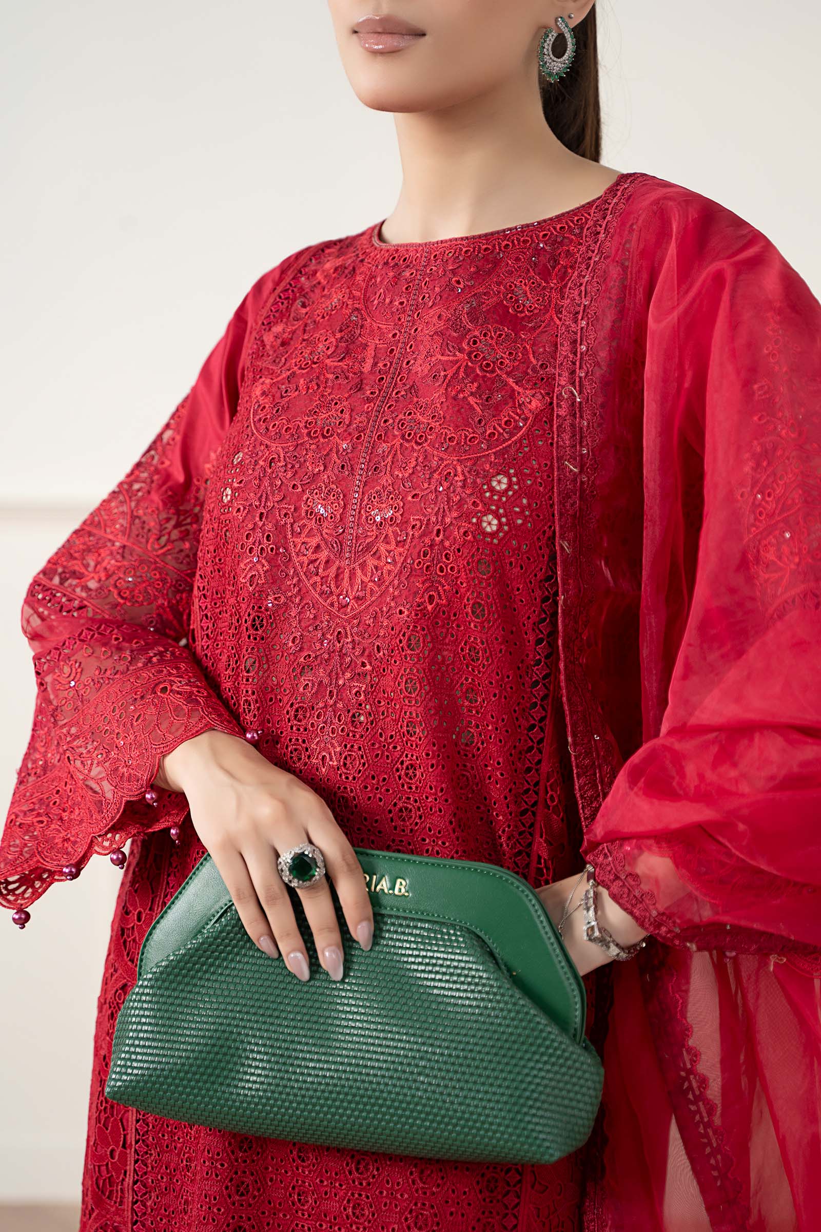 3 Piece Embroidered Lawn Suit - Image 4