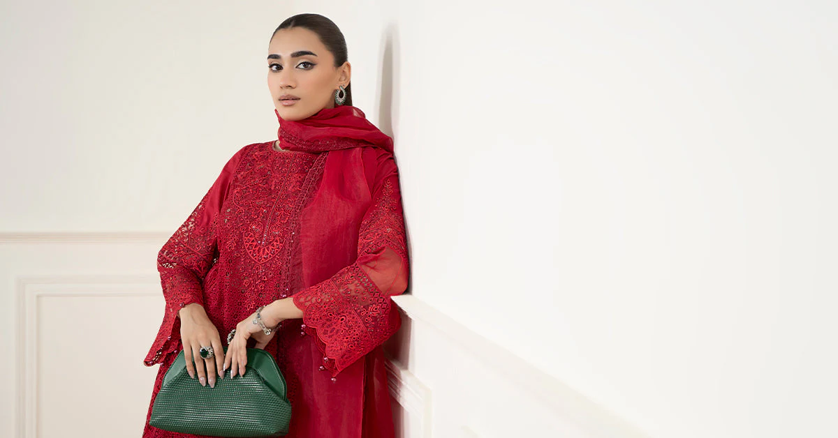 3 Piece Embroidered Lawn Suit - Image 8