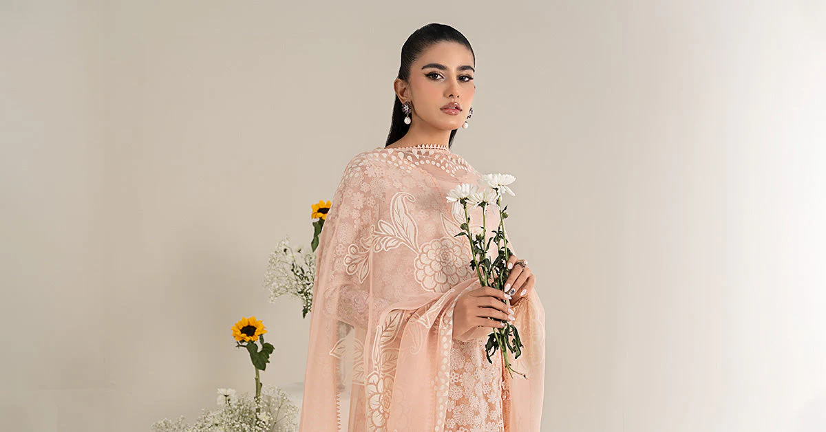 3 Piece Embroidered Polyester Net Suit - Image 8