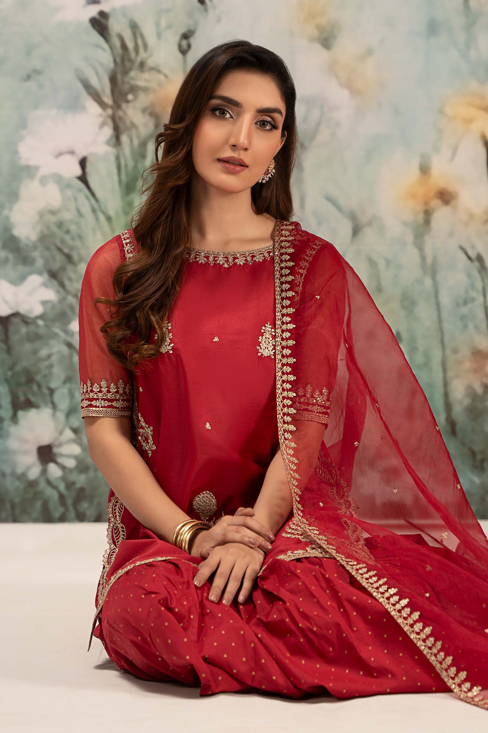 3 Piece Embroidered Lawn Suit - Image 3