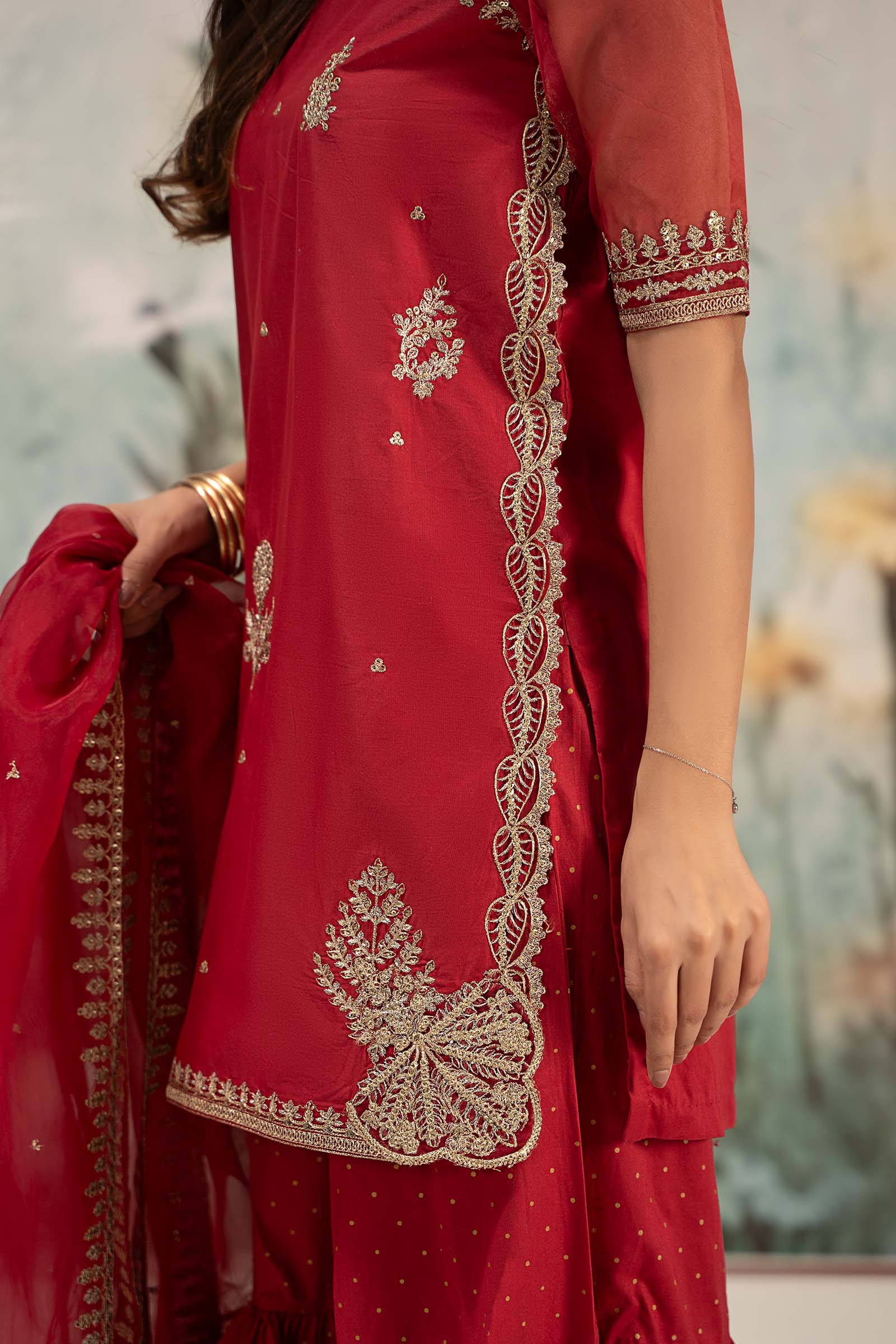 3 Piece Embroidered Lawn Suit - Image 6