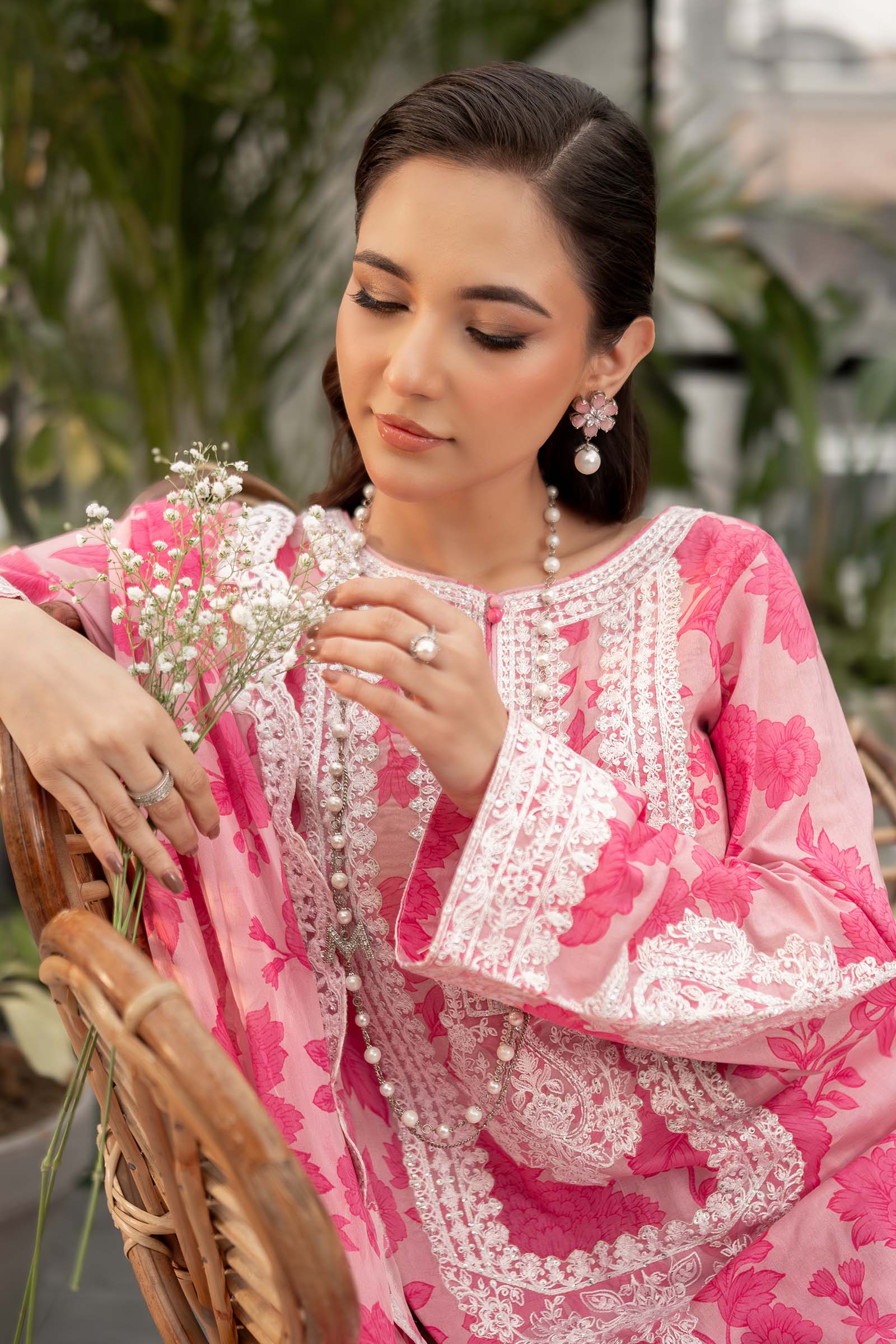 3 Piece Printed Lawn Suit - Image 4