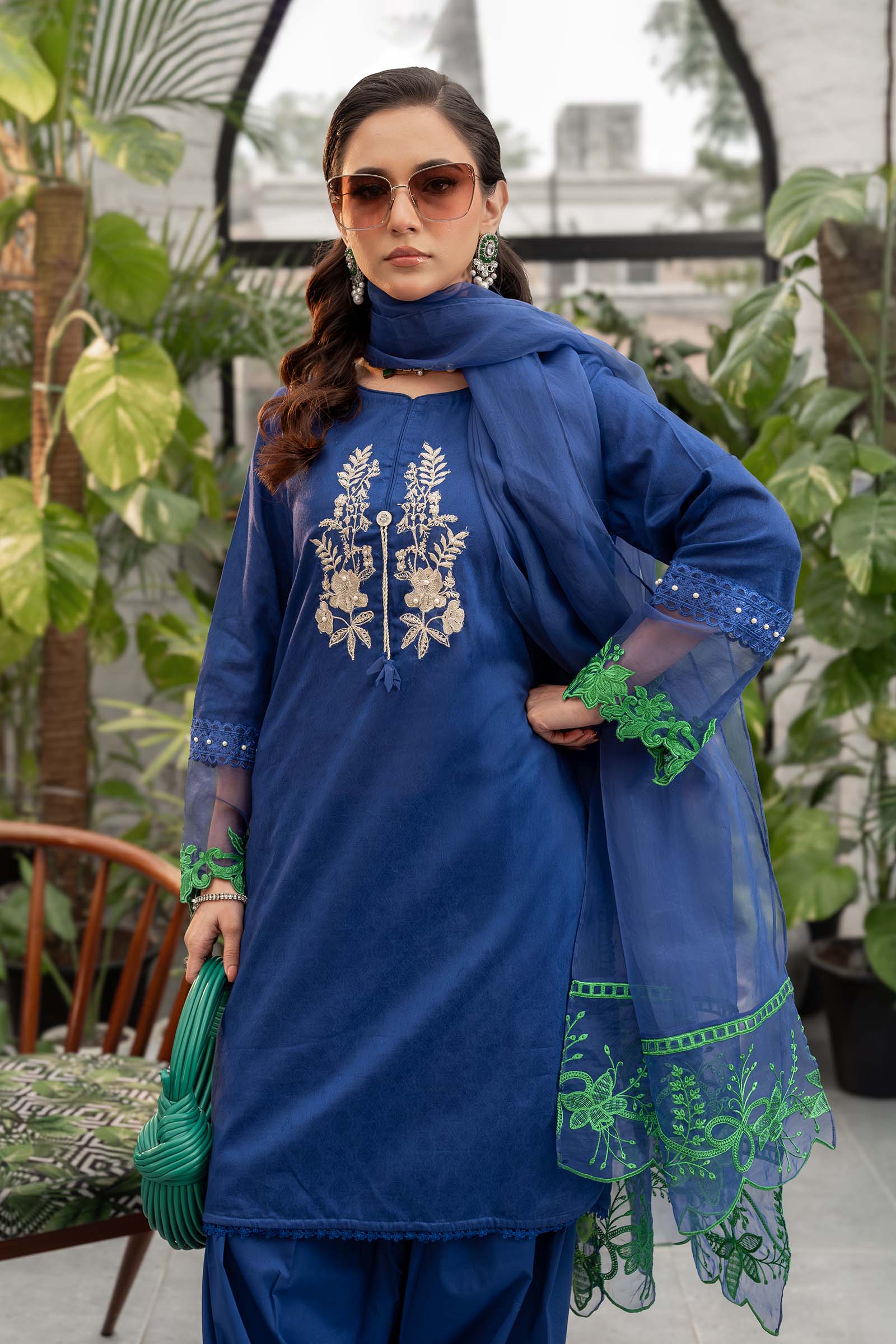 3 Piece Embroidered Self Jacquard Lawn Suit - Image 5