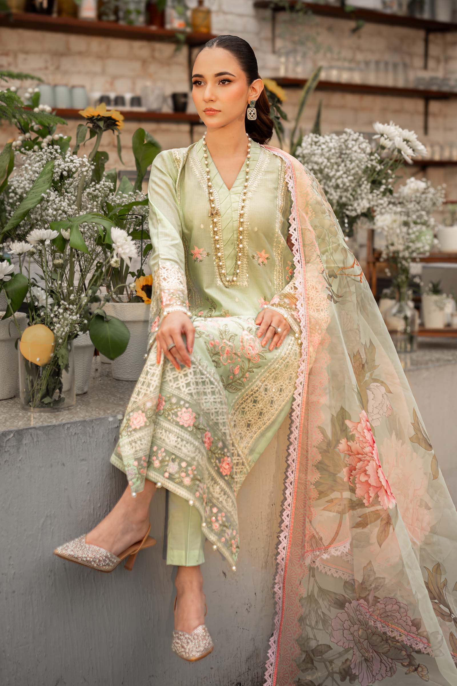 3 Piece Embroidered Dobby Lawn Suit - Image 2