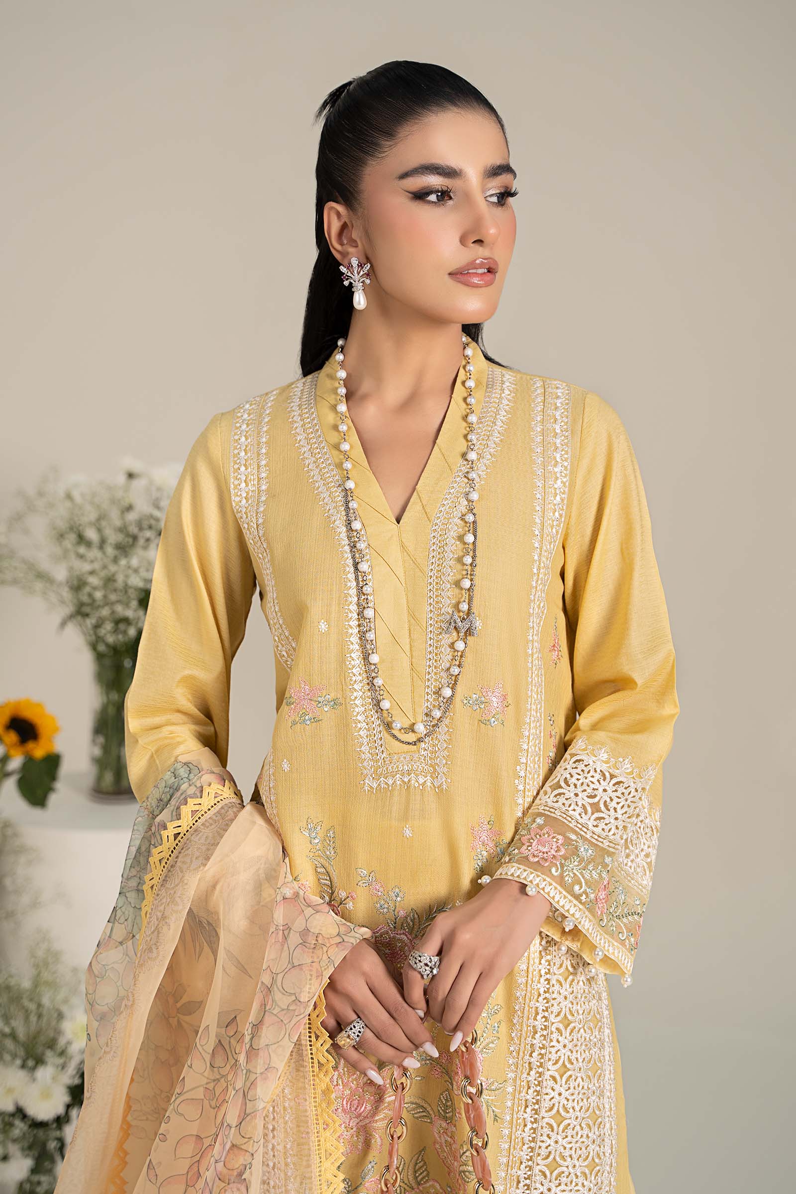 3 Piece Embroidered Dobby Lawn Suit - Image 3