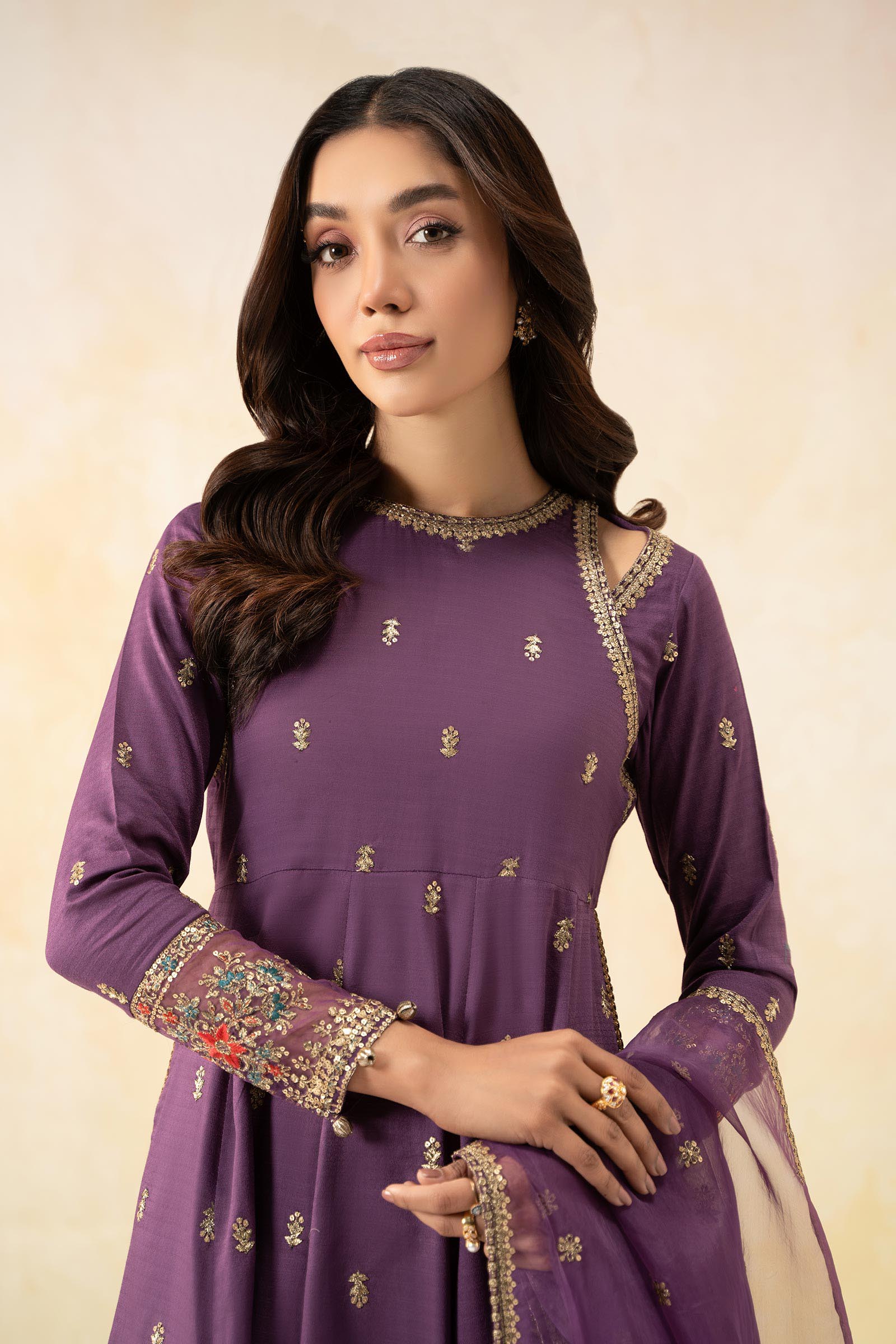 3 Piece Embroidered Lawn Suit - Image 2