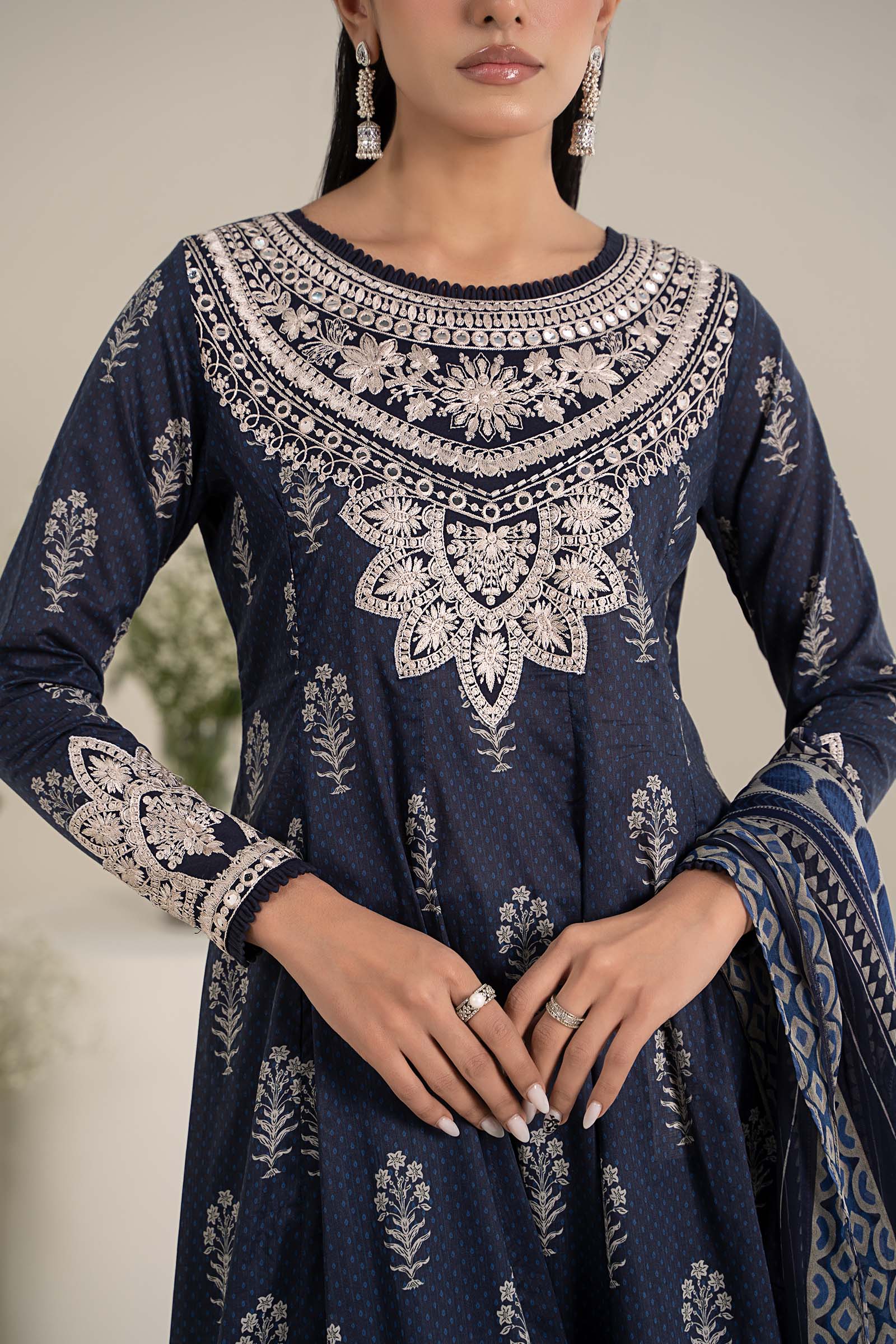 3 Piece Printed Lawn Suit - Image 5