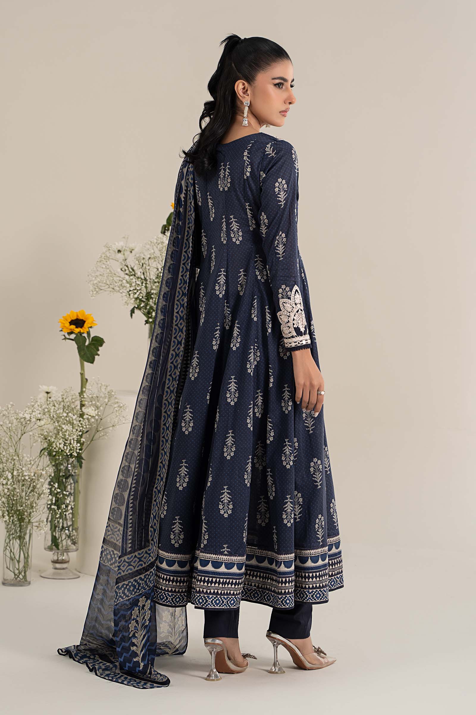 3 Piece Printed Lawn Suit - Image 7