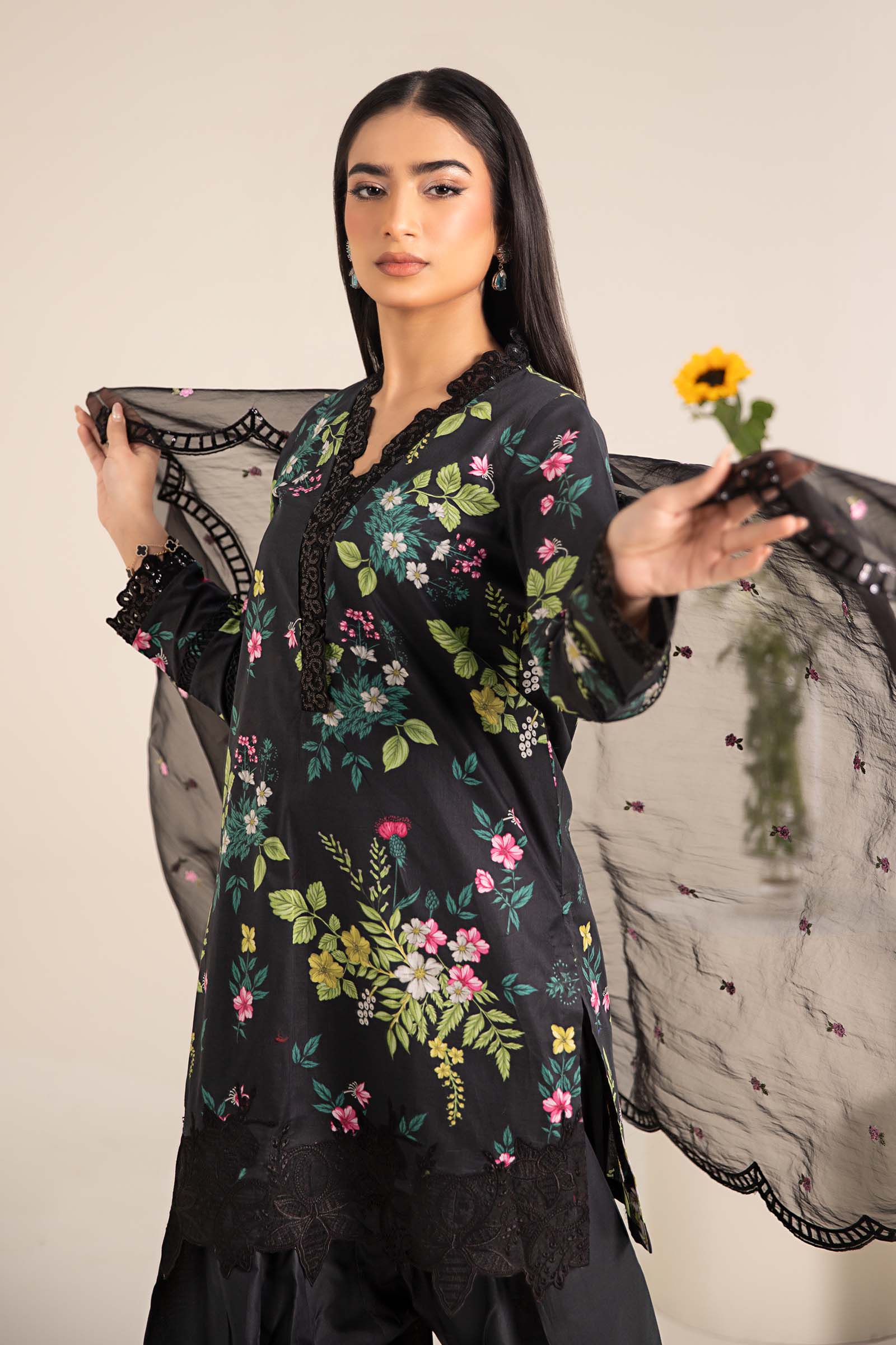 3 Piece Printed Lawn Suit - Image 2