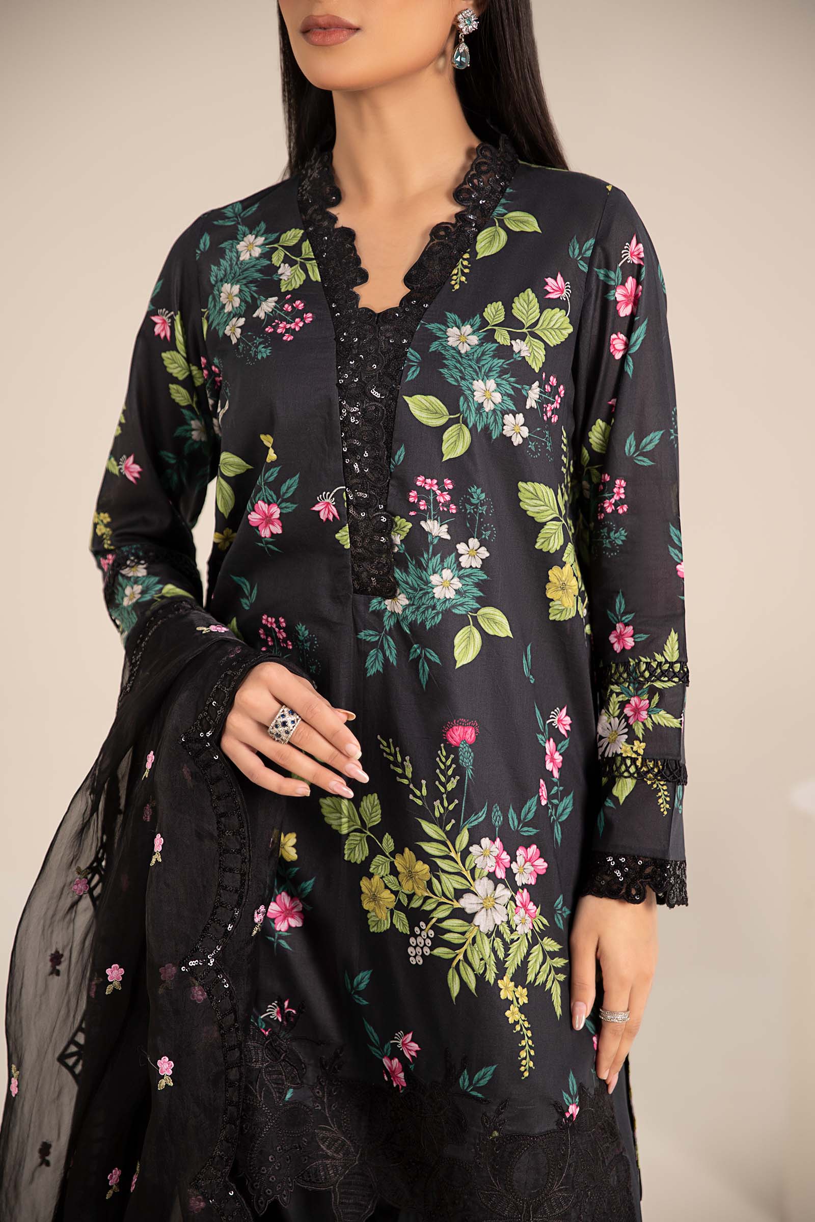3 Piece Printed Lawn Suit - Image 4