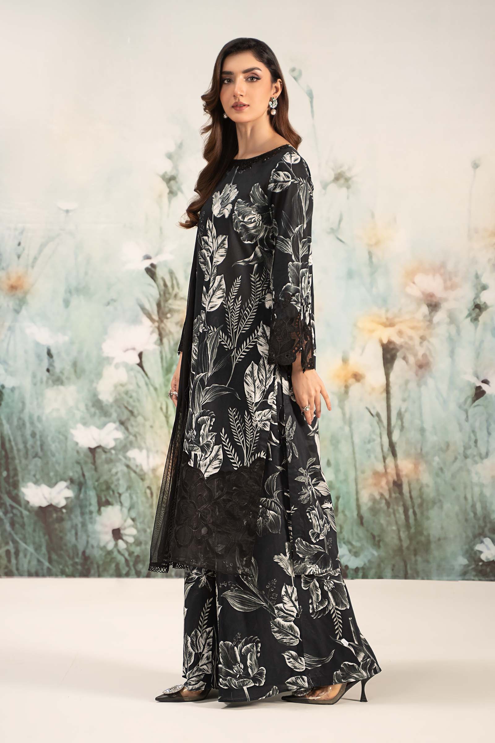 3 Piece Printed Lawn Suit - Image 12
