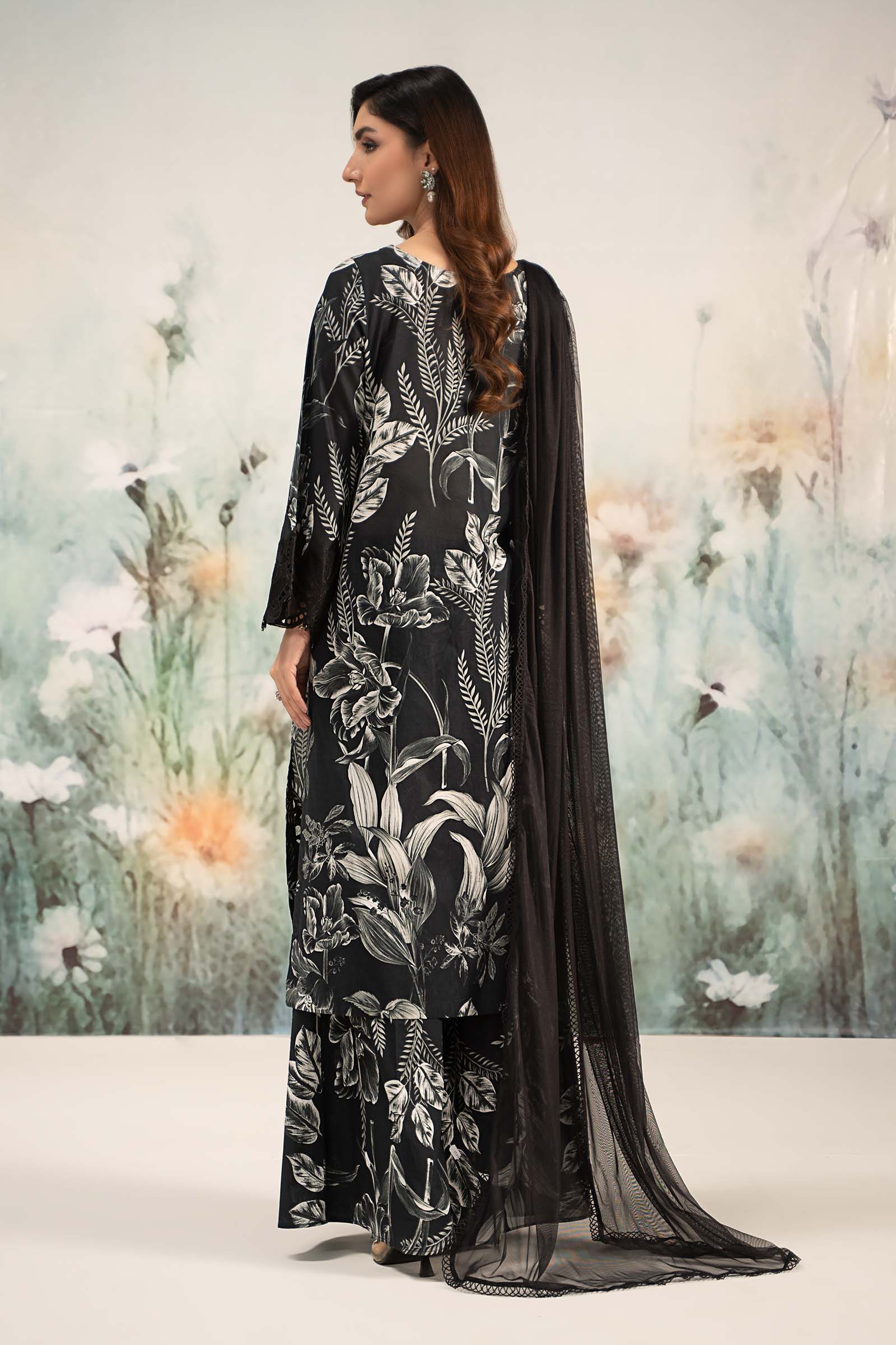 3 Piece Printed Lawn Suit - Image 13