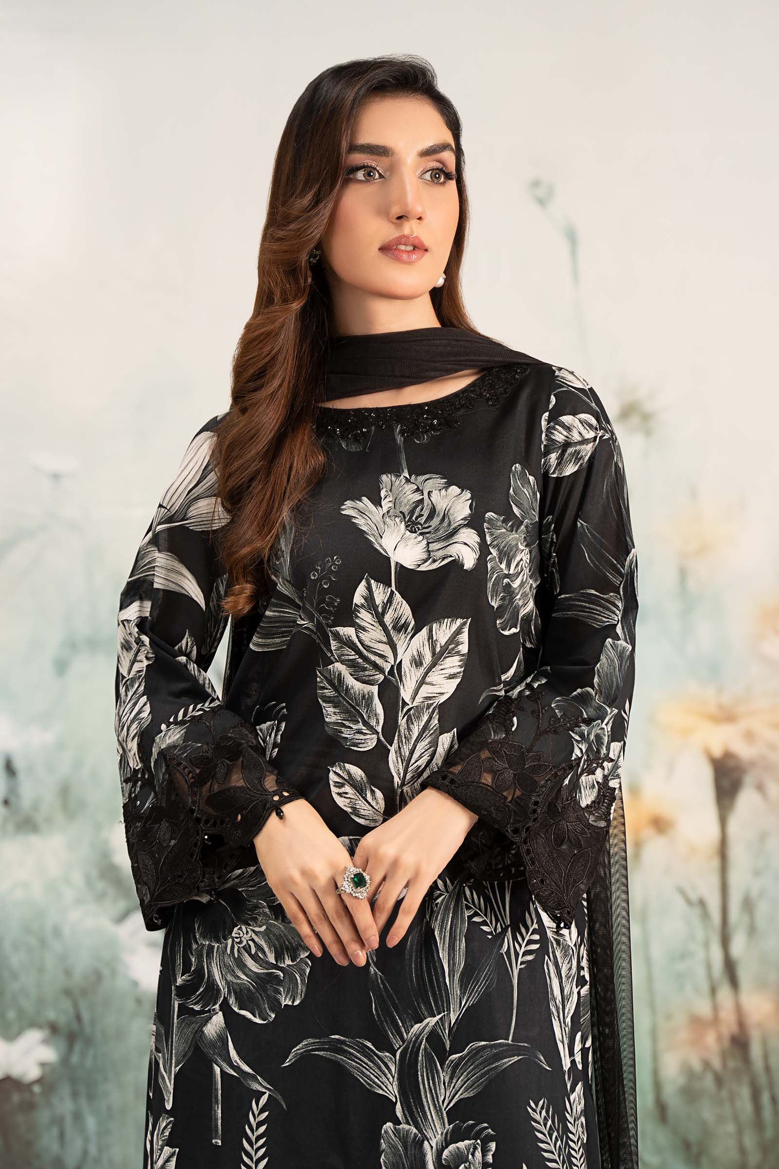 3 Piece Printed Lawn Suit - Image 8