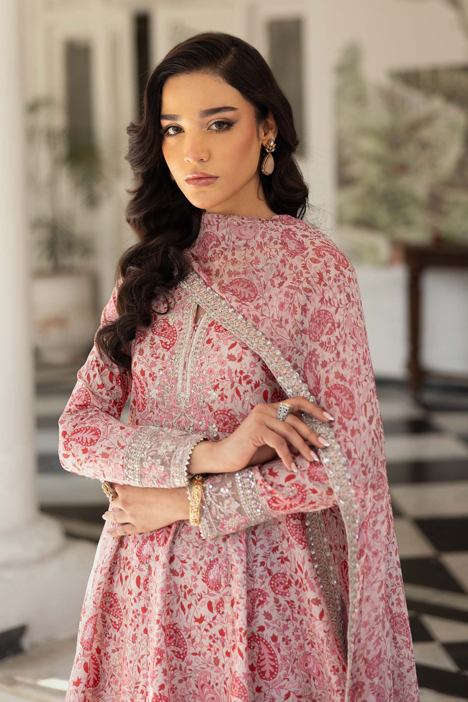 3 Piece Embroidered Lawn Suit - Image 2