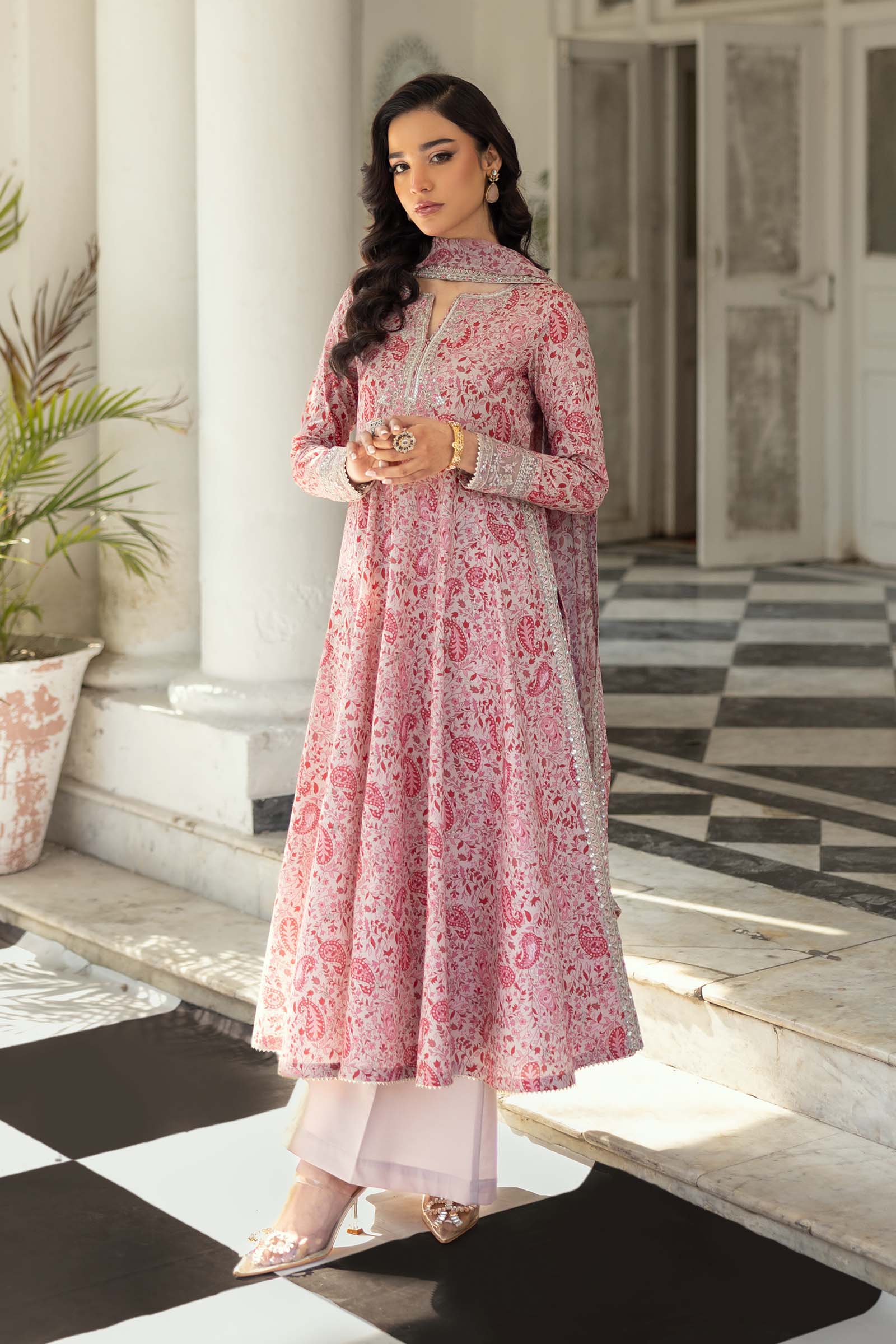 3 Piece Embroidered Lawn Suit - Image 6