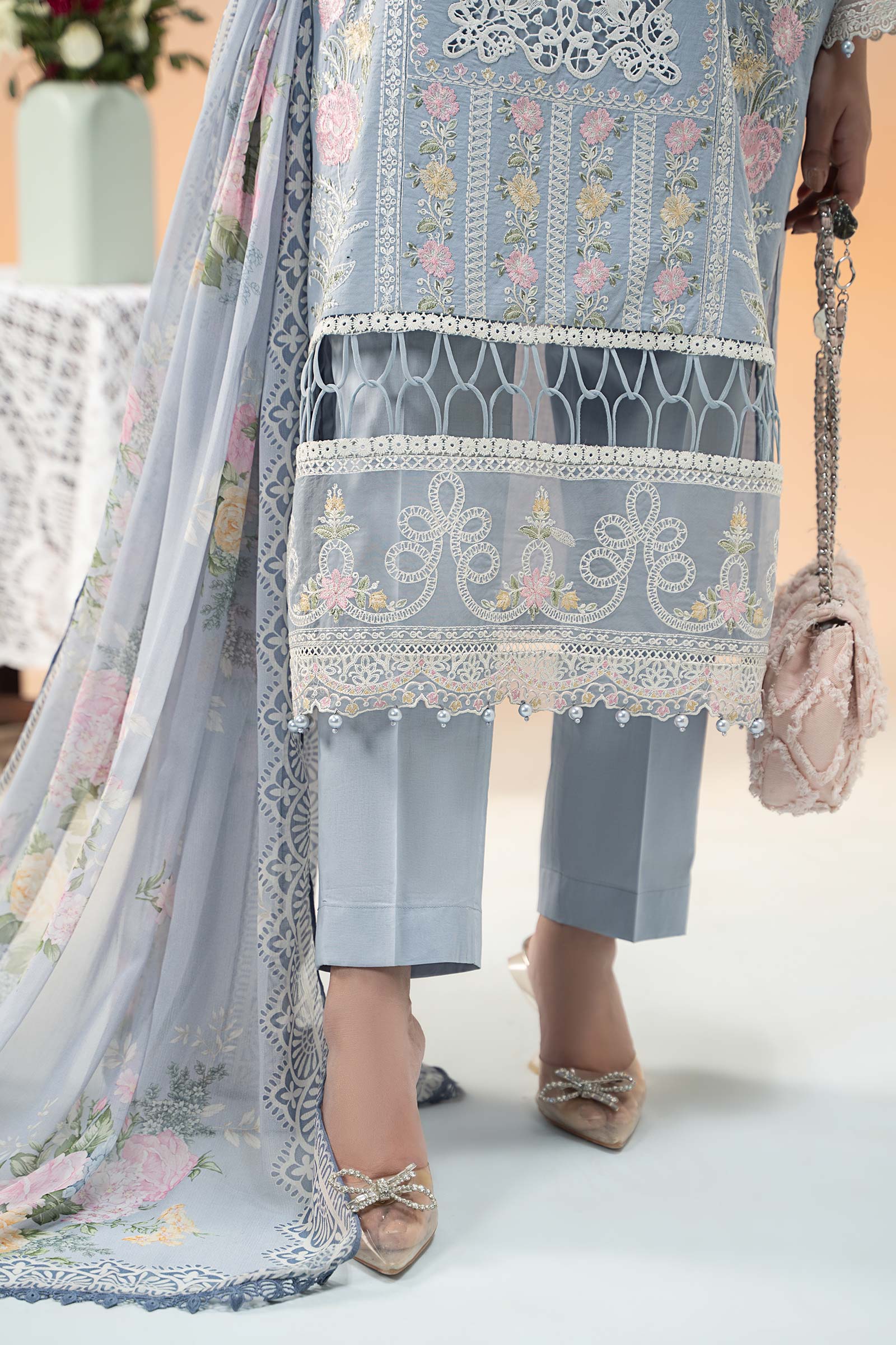 3 Piece Embroidered Dobby Lawn Suit - Image 6