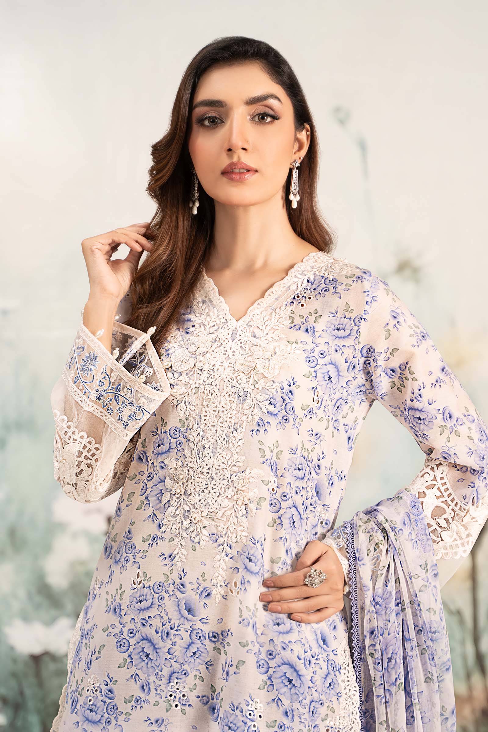 3 Piece Printed Lawn Suit - Image 8
