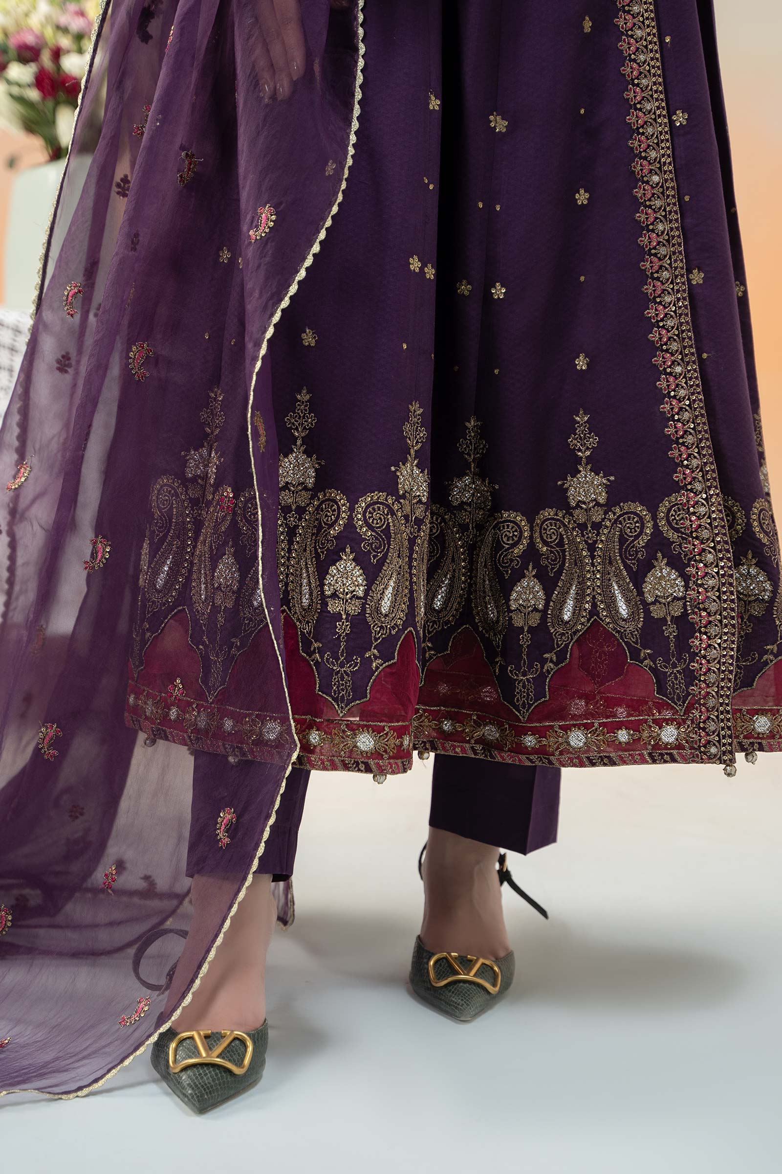 3 Piece Embroidered Dobby Lawn Suit - Image 5