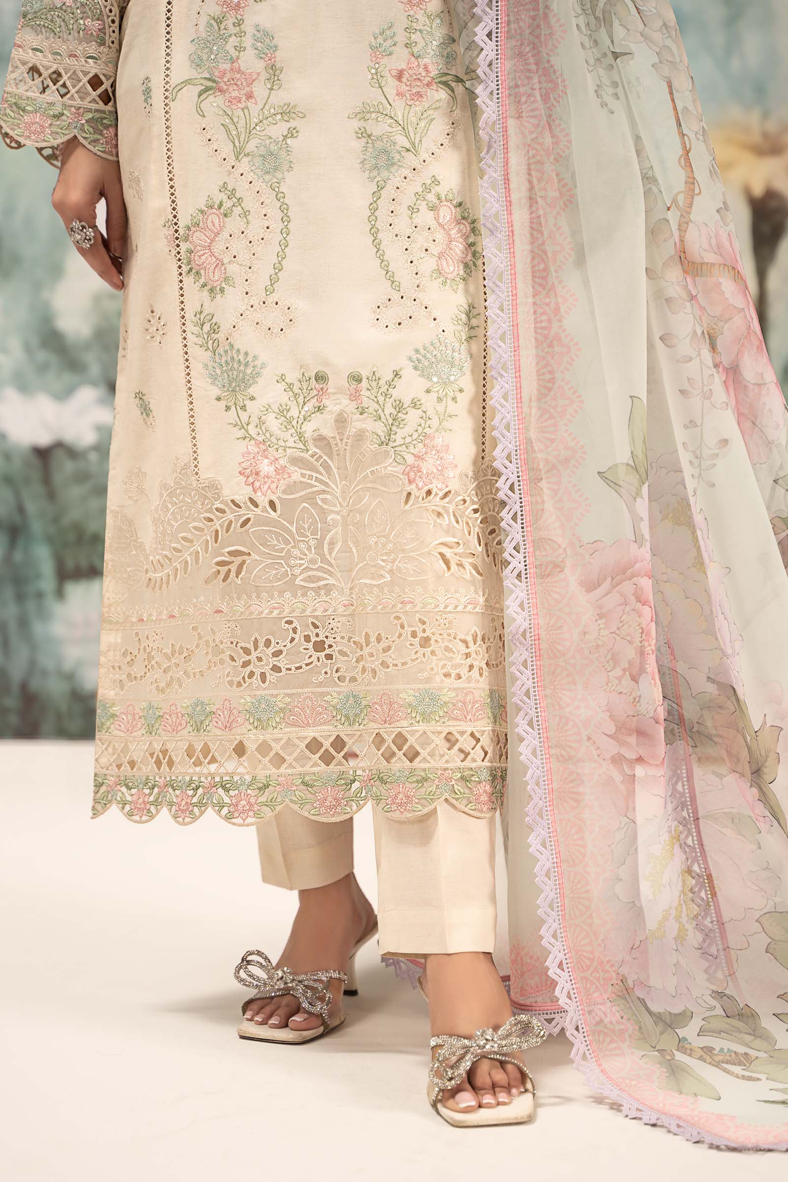 3 Piece Embroidered Self Jacquard Lawn Suit - Image 12