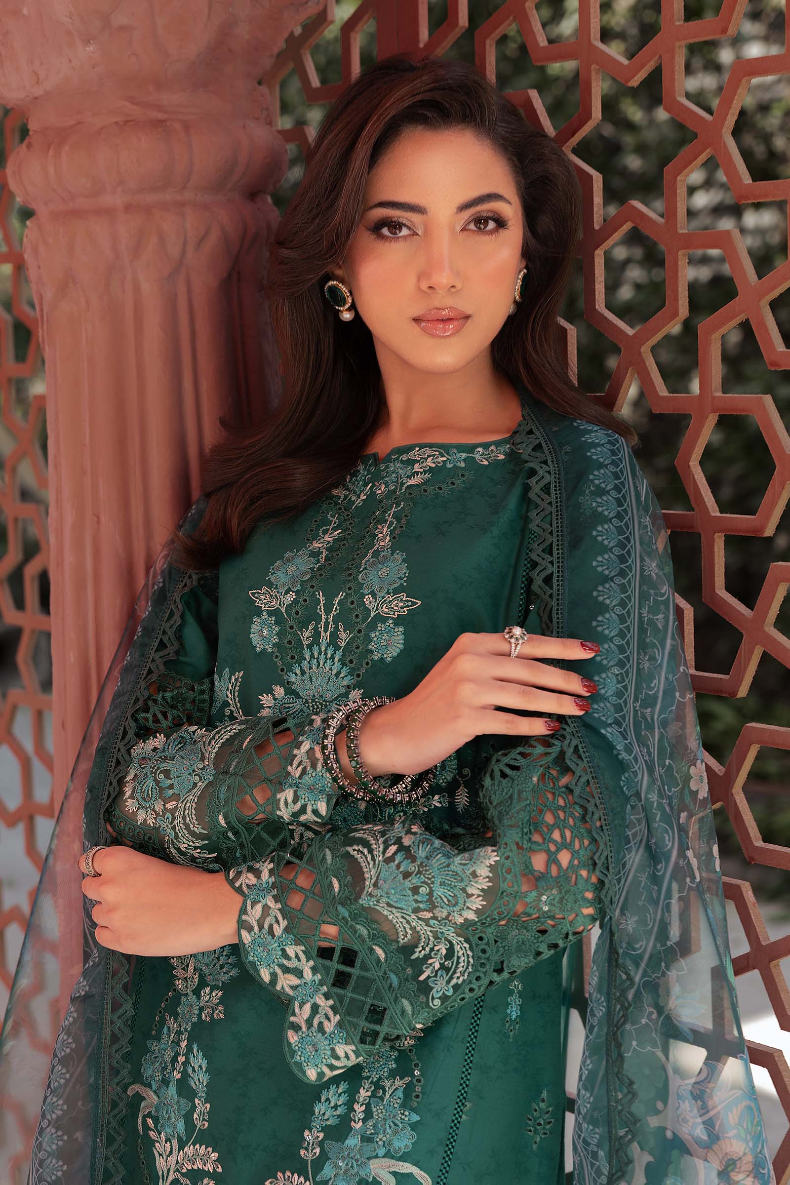 3 Piece Embroidered Self Jacquard Lawn Suit - Image 2