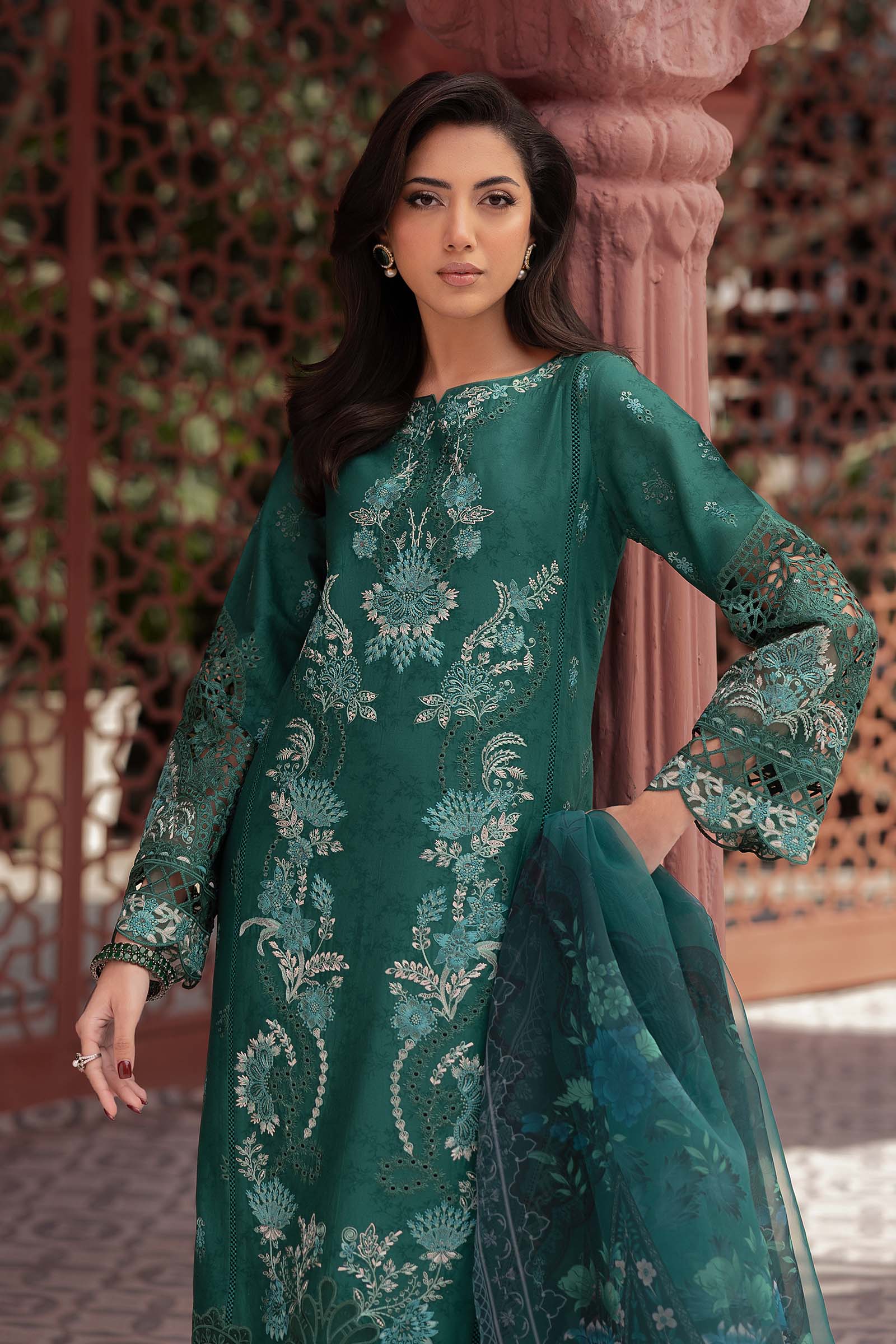 3 Piece Embroidered Self Jacquard Lawn Suit - Image 3
