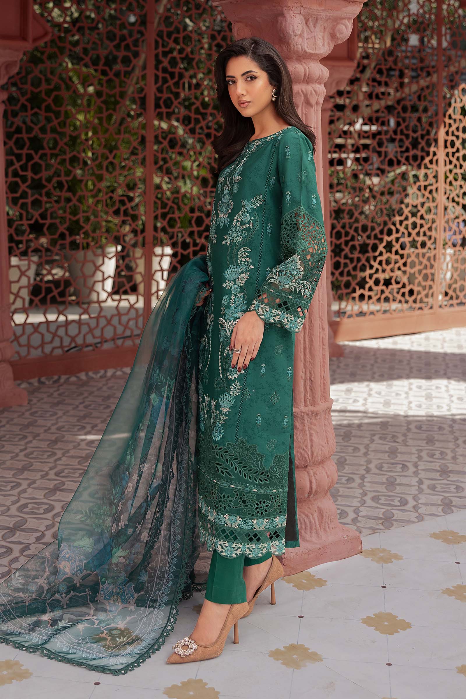 3 Piece Embroidered Self Jacquard Lawn Suit - Image 4