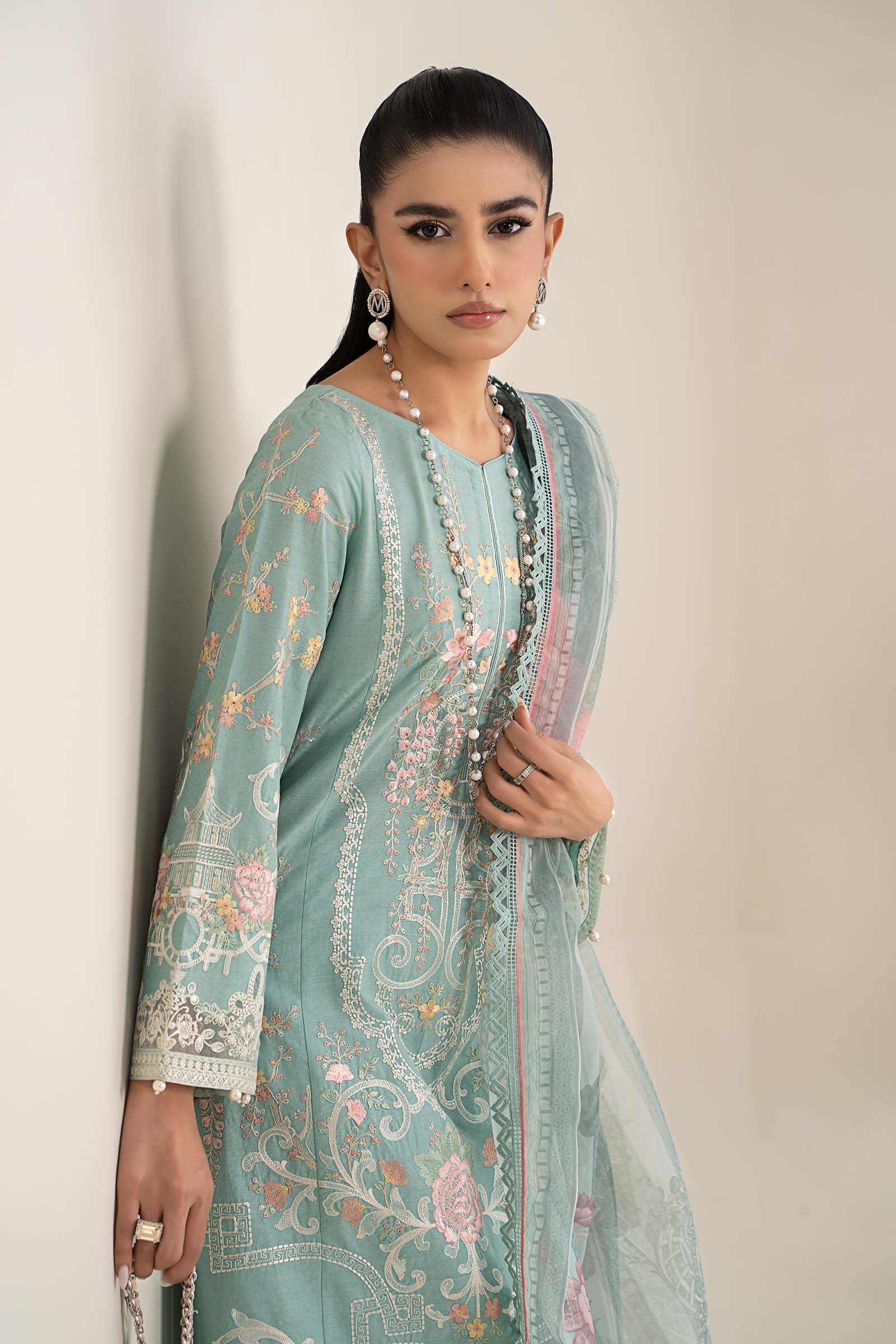 3 Piece Embroidered Self Jacquard Lawn Suit - Image 3