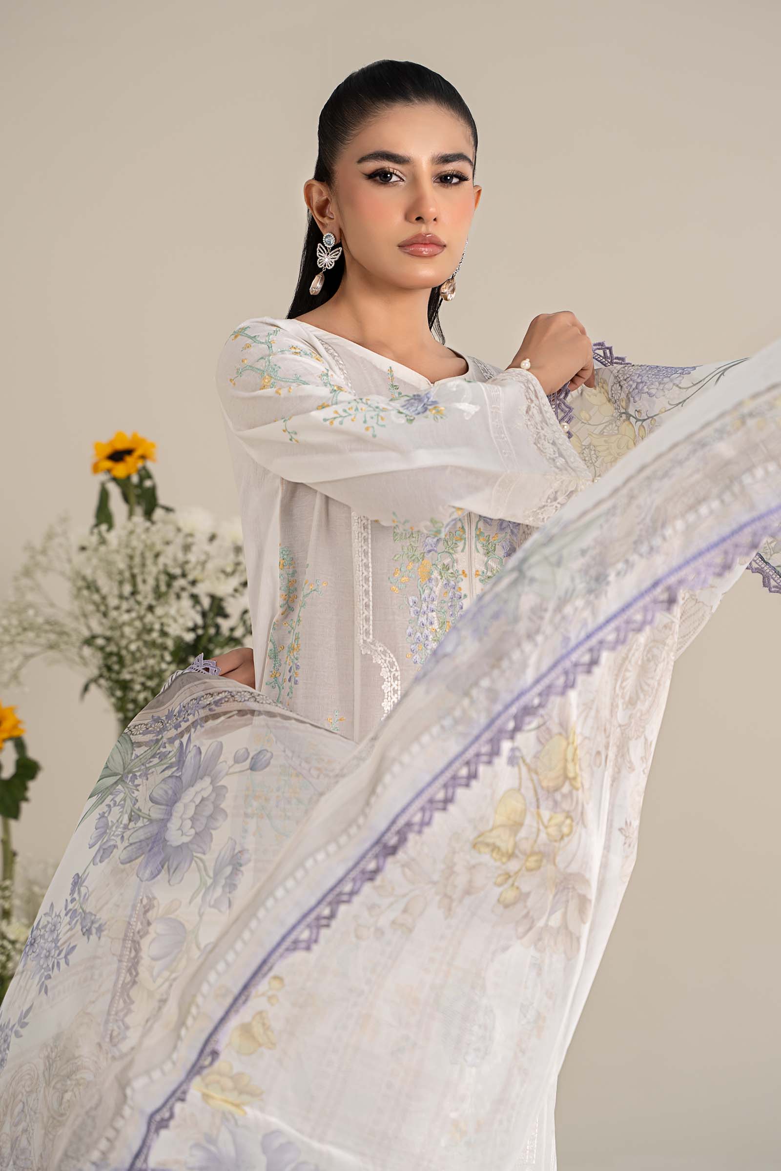 3 Piece Embroidered Self Jacquard Lawn Suit - Image 2