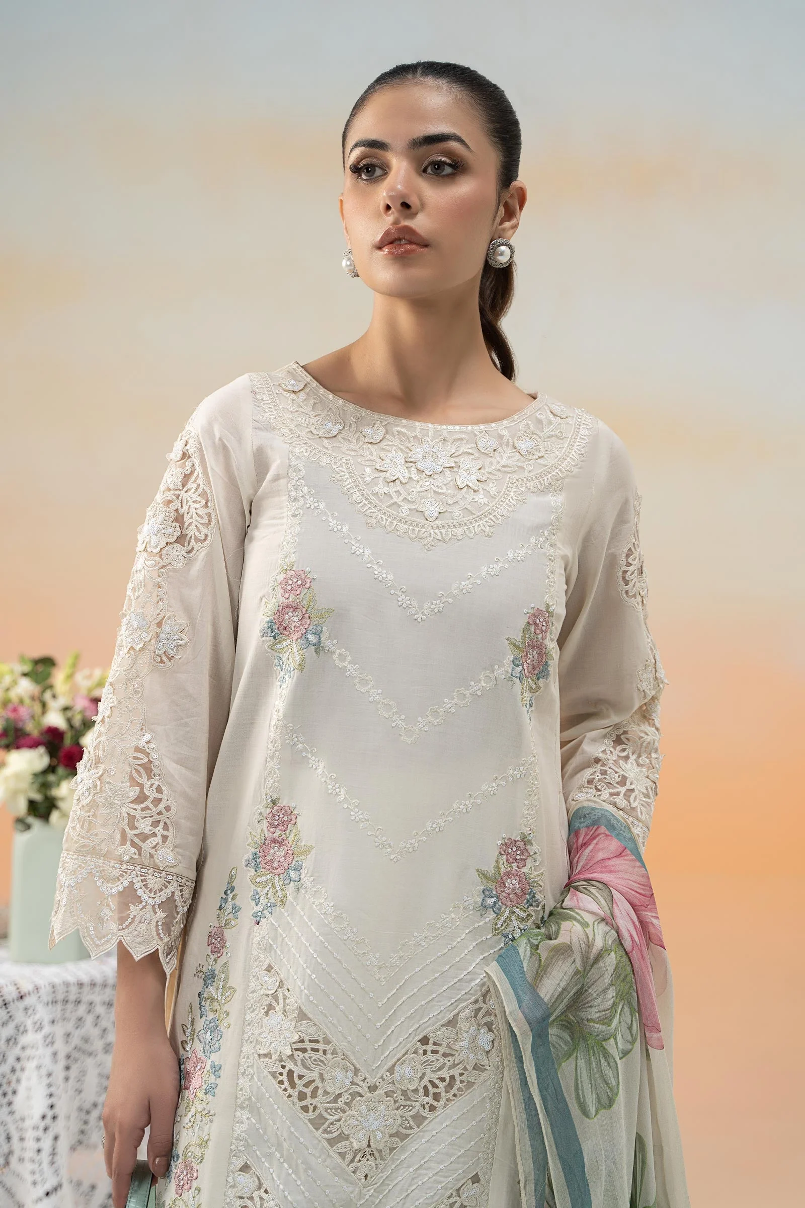 3 Piece Embroidered Dobby Lawn Suit - Image 2
