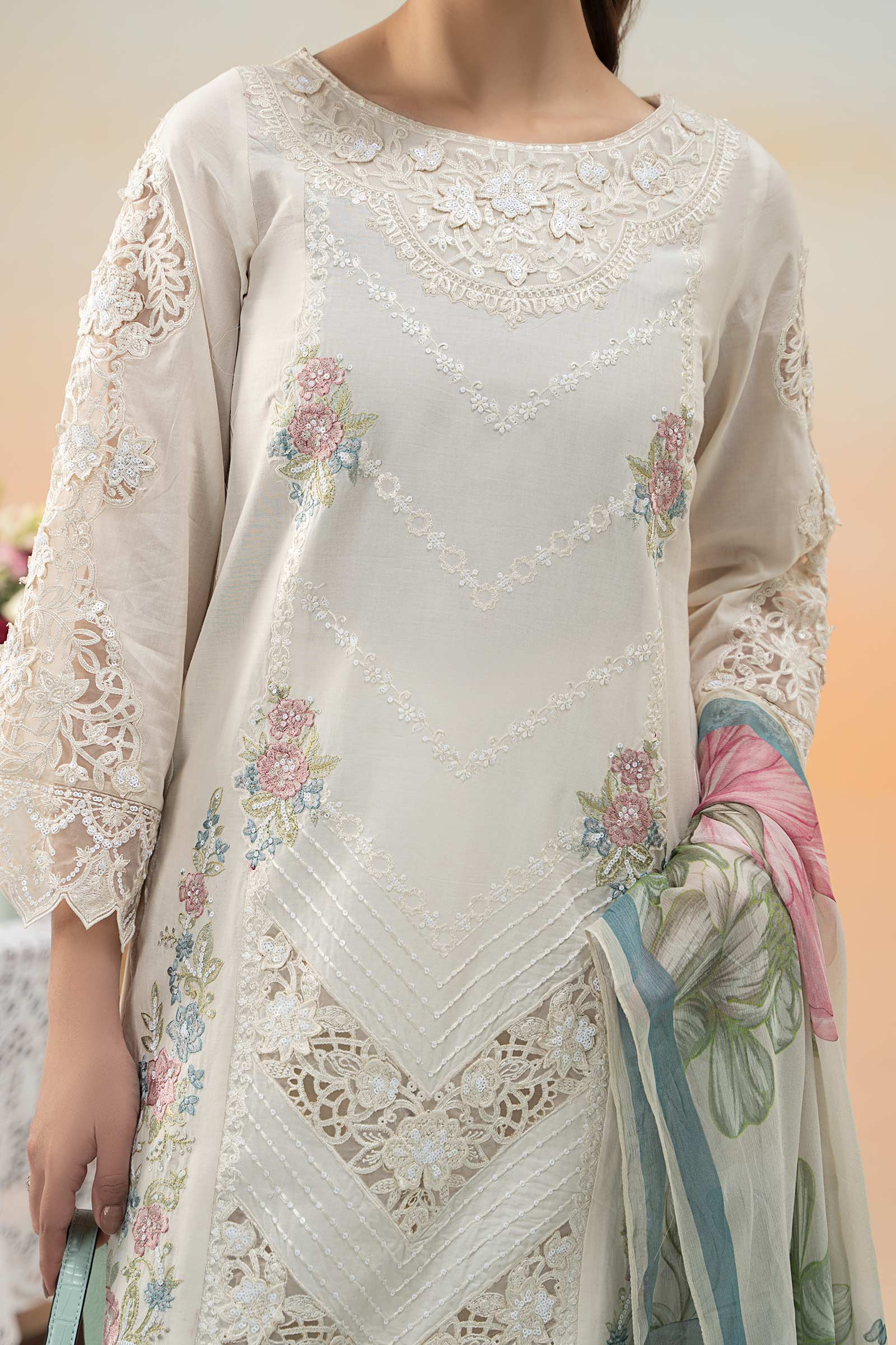 3 Piece Embroidered Dobby Lawn Suit - Image 5