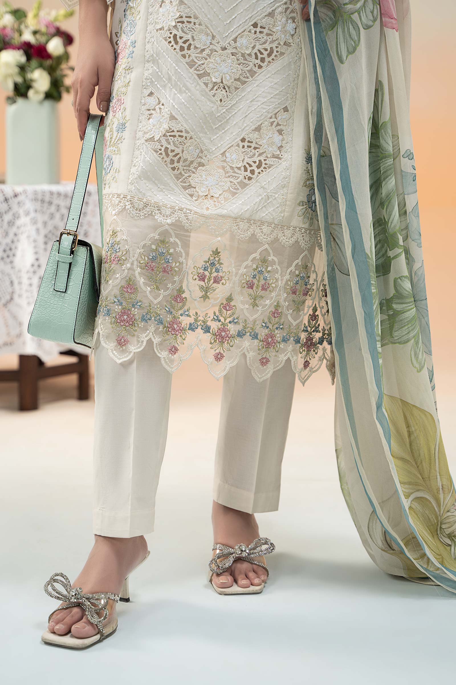 3 Piece Embroidered Dobby Lawn Suit - Image 6