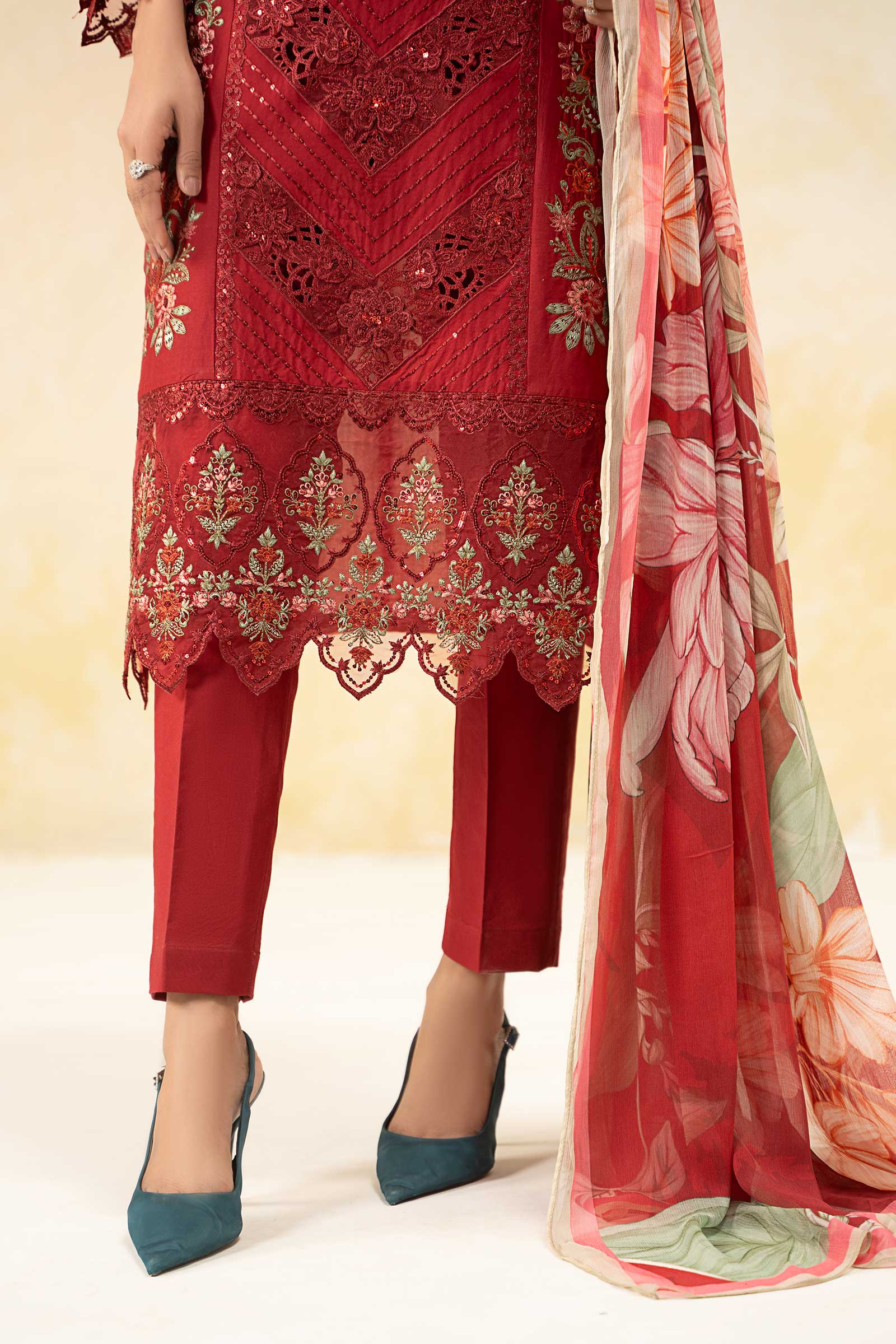 3 Piece Embroidered Dobby Lawn Suit - Image 6