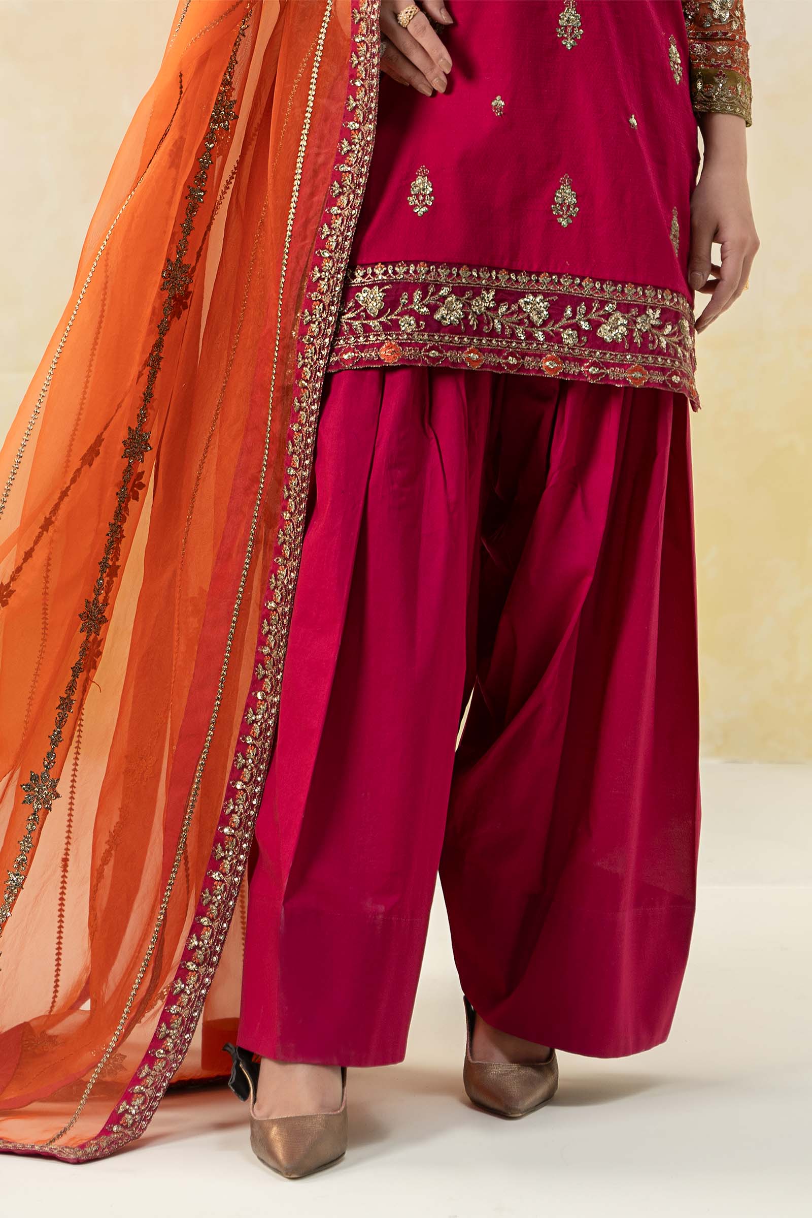 3 Piece Embroidered Dobby Lawn Suit - Image 8