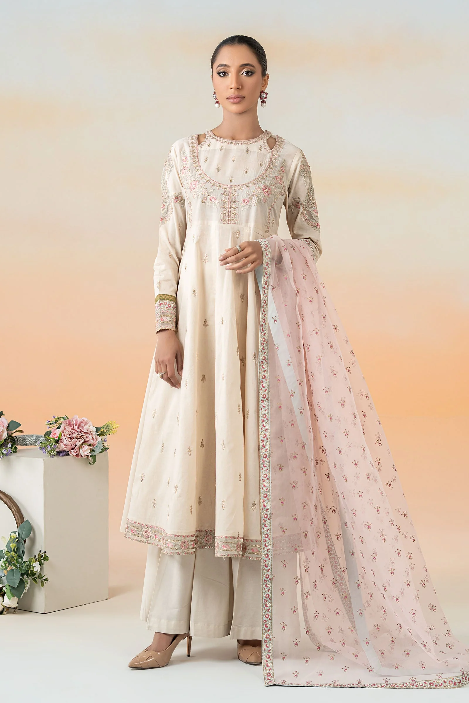 3 Piece Embroidered Lawn Suit