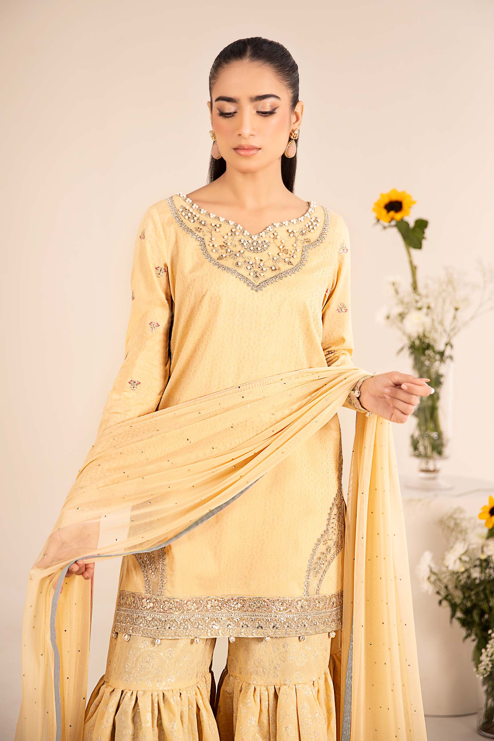 3 Piece Embroidered Dobby Lawn Suit - Image 5