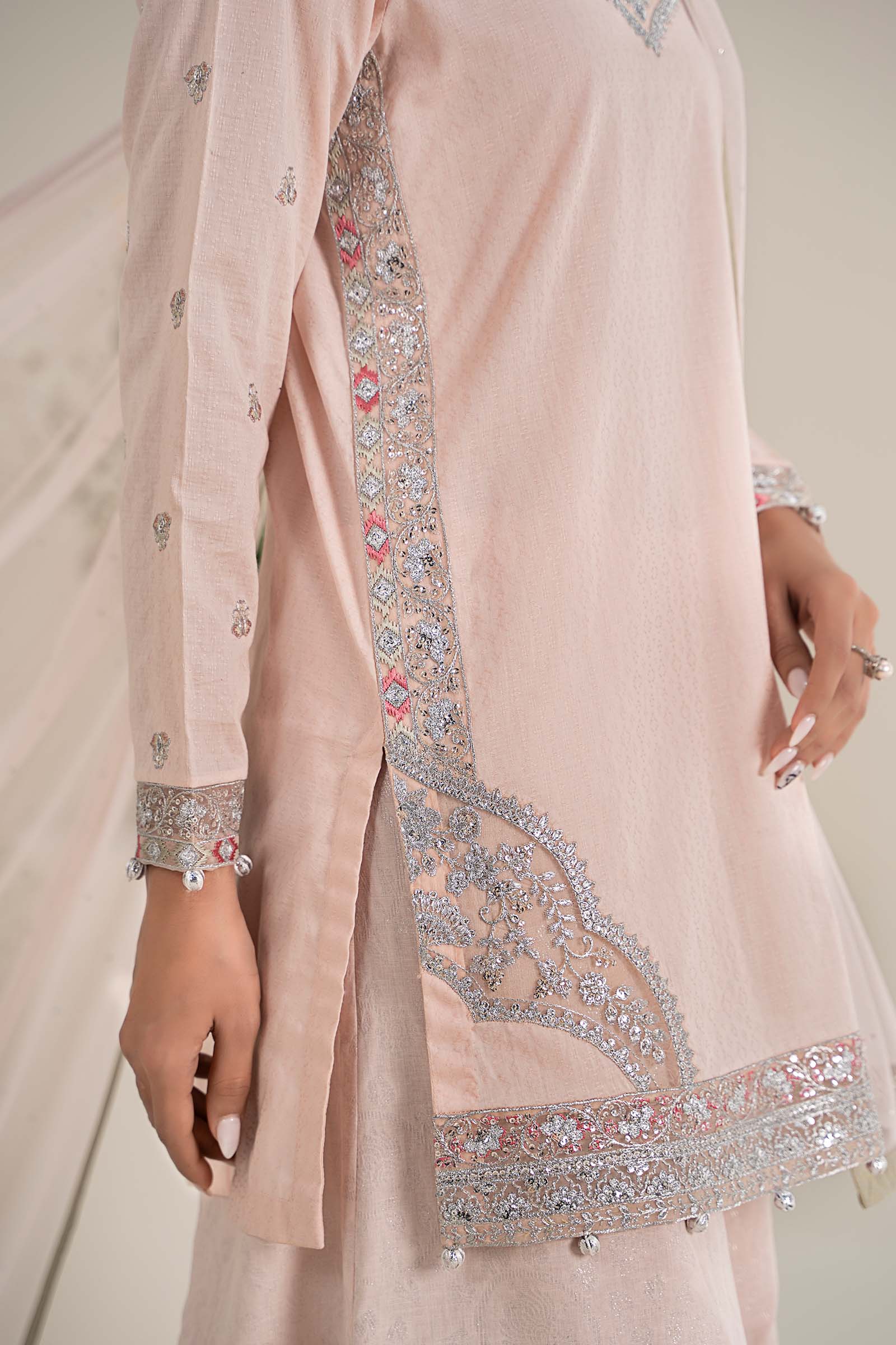 3 Piece Embroidered Dobby Lawn Suit - Image 4