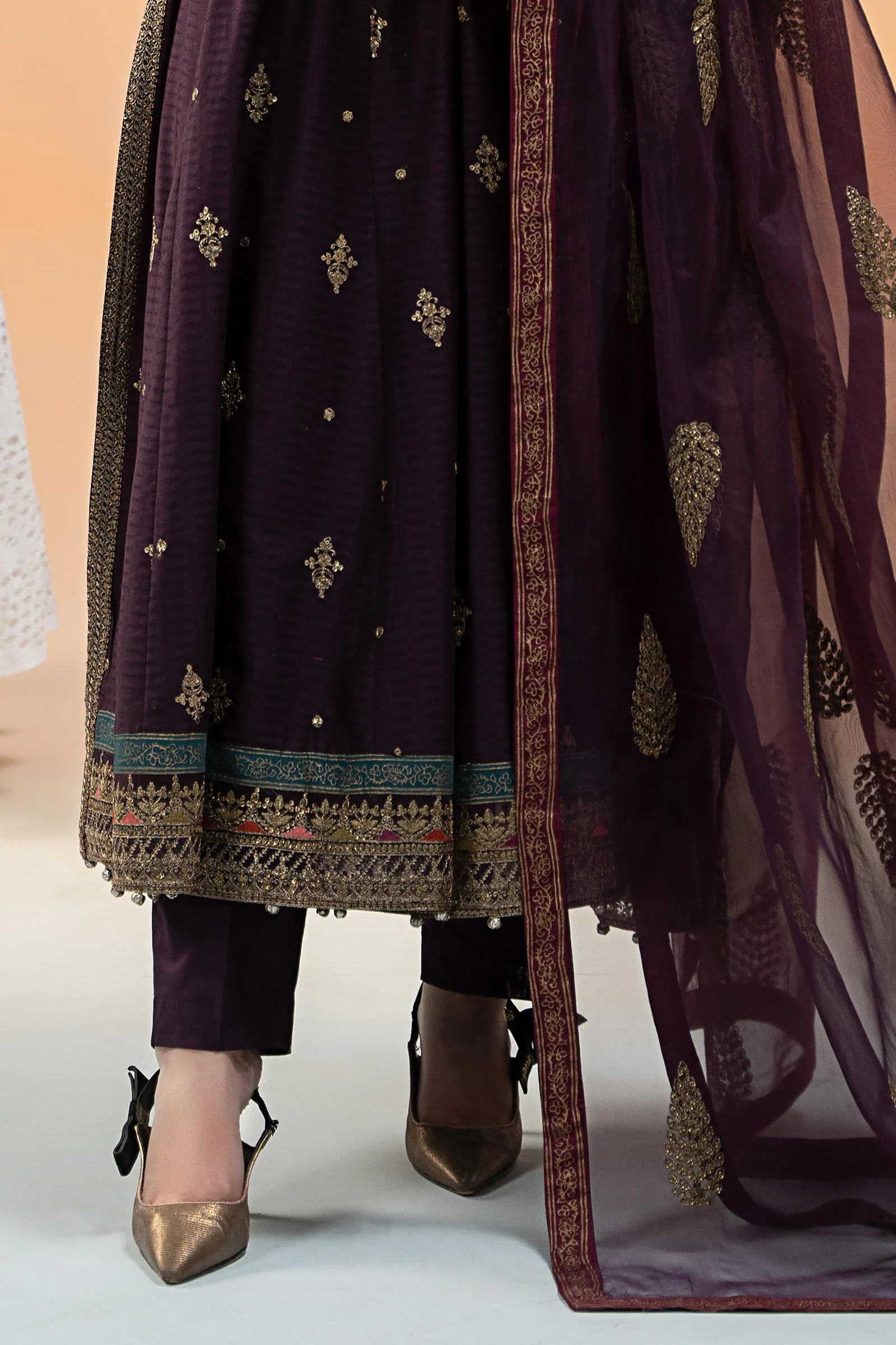 3 Piece Embroidered Doby Lawn Suit - Image 5