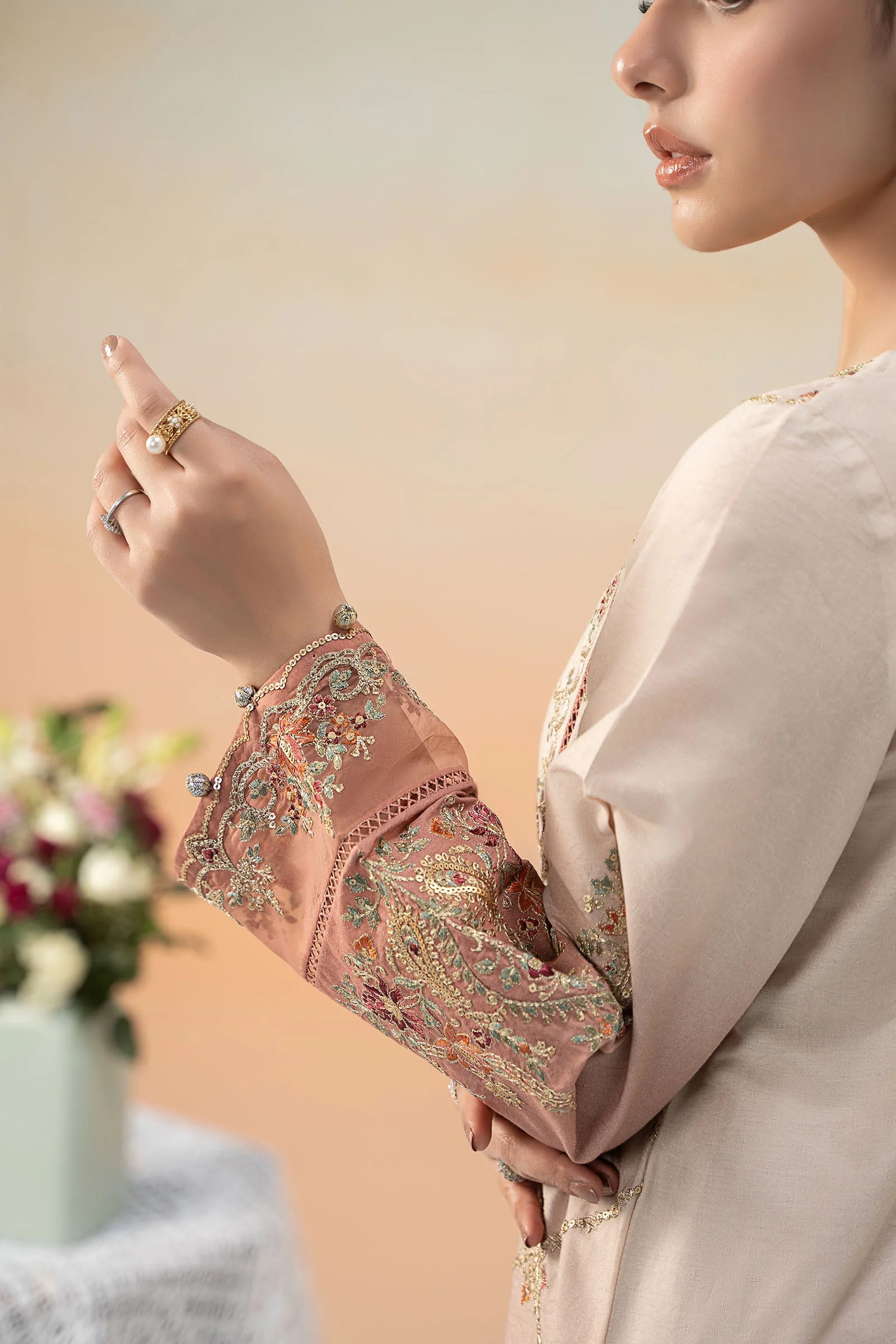 3 Piece Embroidered Self Jacquard Lawn Suit - Image 5