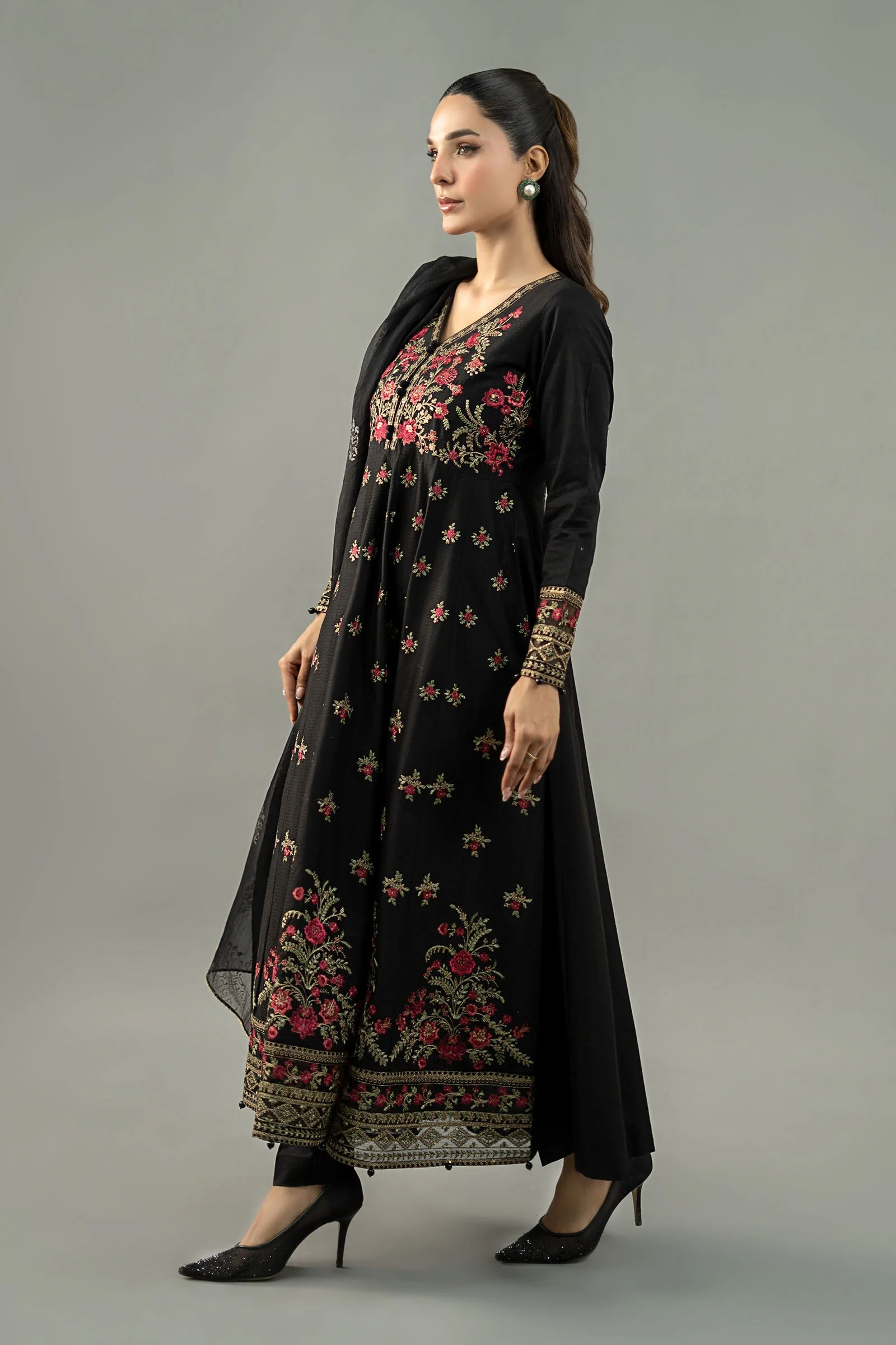 3 Piece Embroidered Dobby Lawn Suit - Image 4