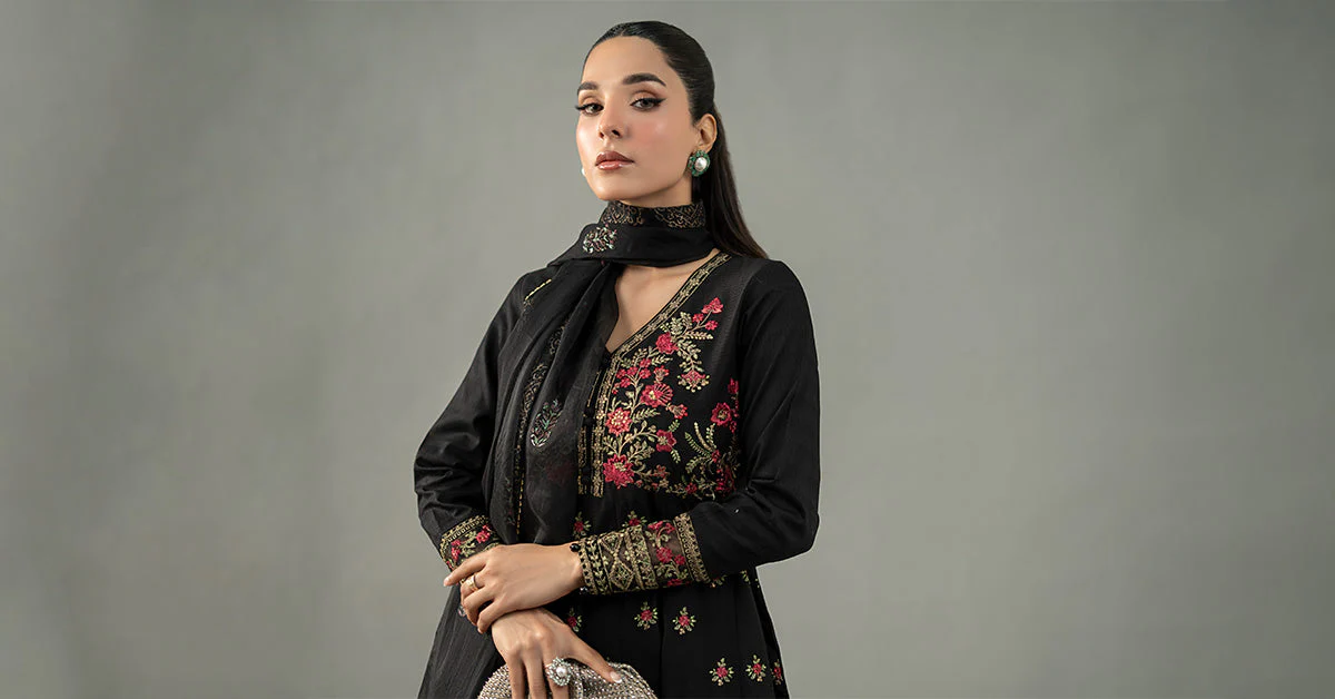 3 Piece Embroidered Dobby Lawn Suit - Image 8