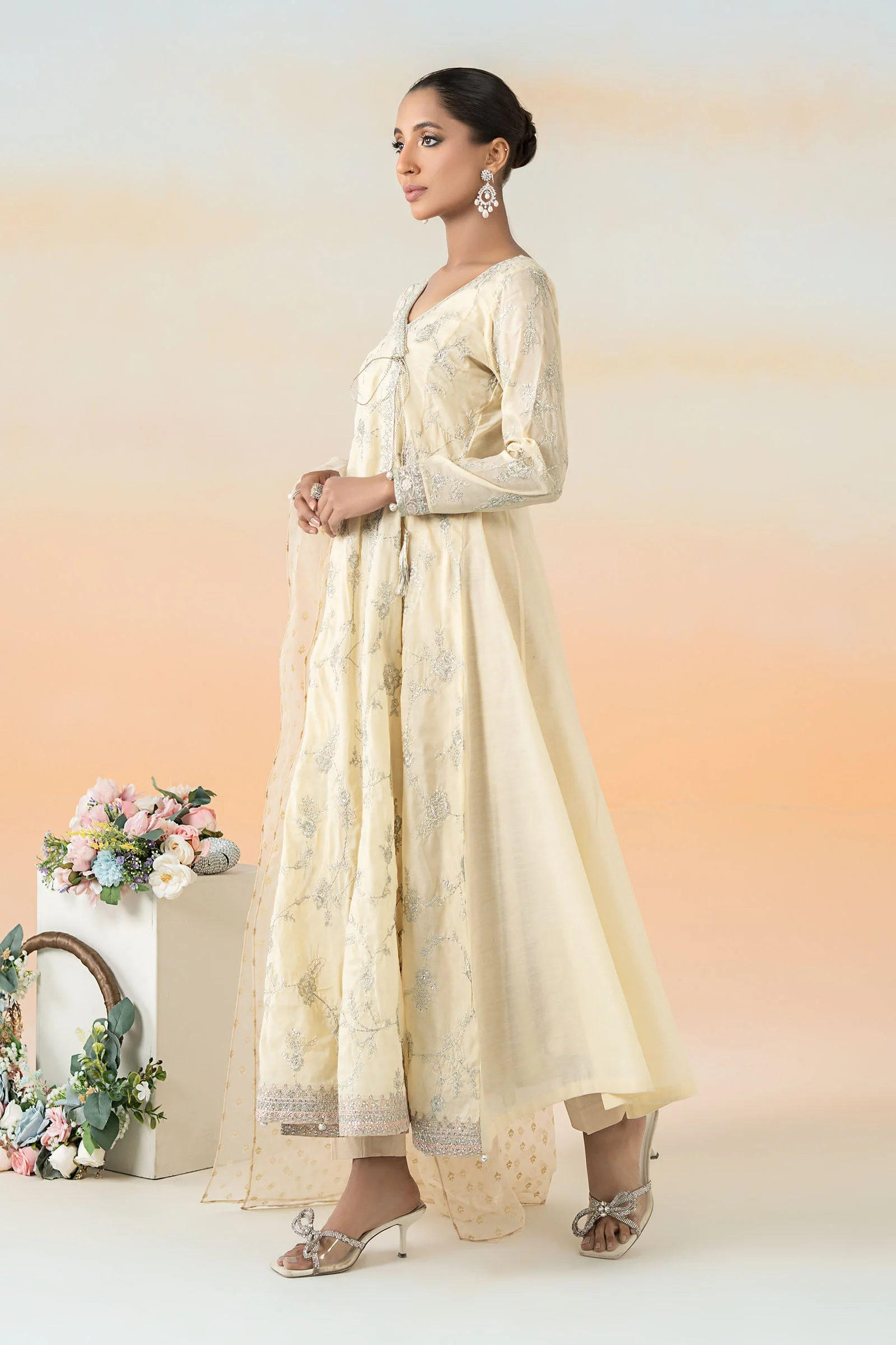 3 Piece Embroidered Paper Cotton Suit - Image 10