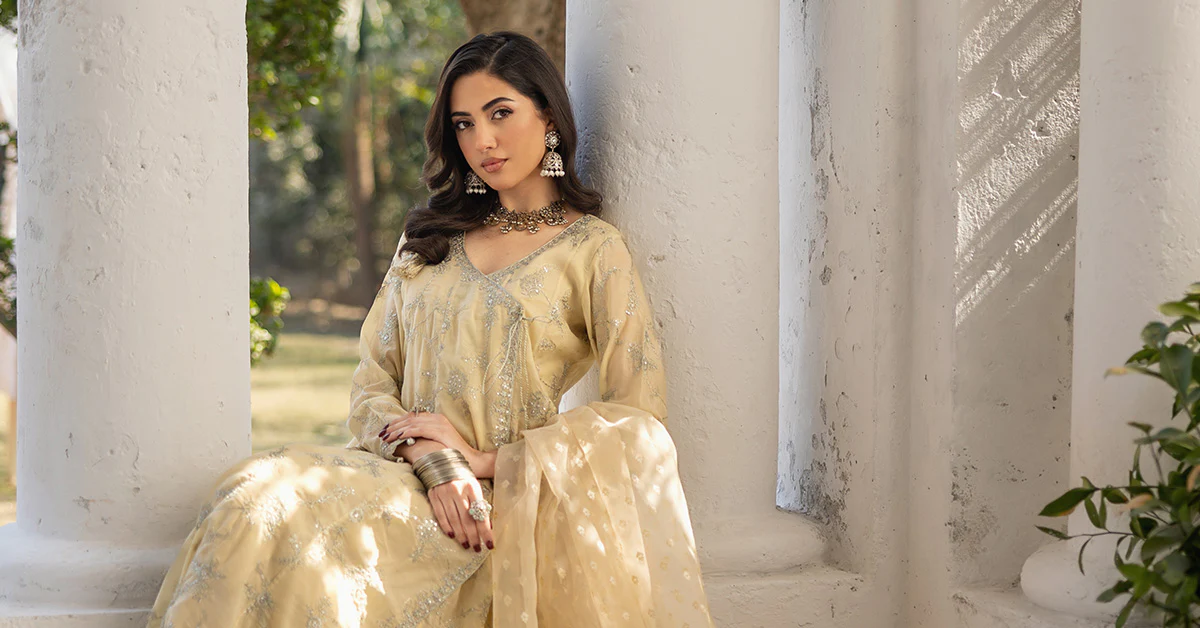 3 Piece Embroidered Paper Cotton Suit - Image 12