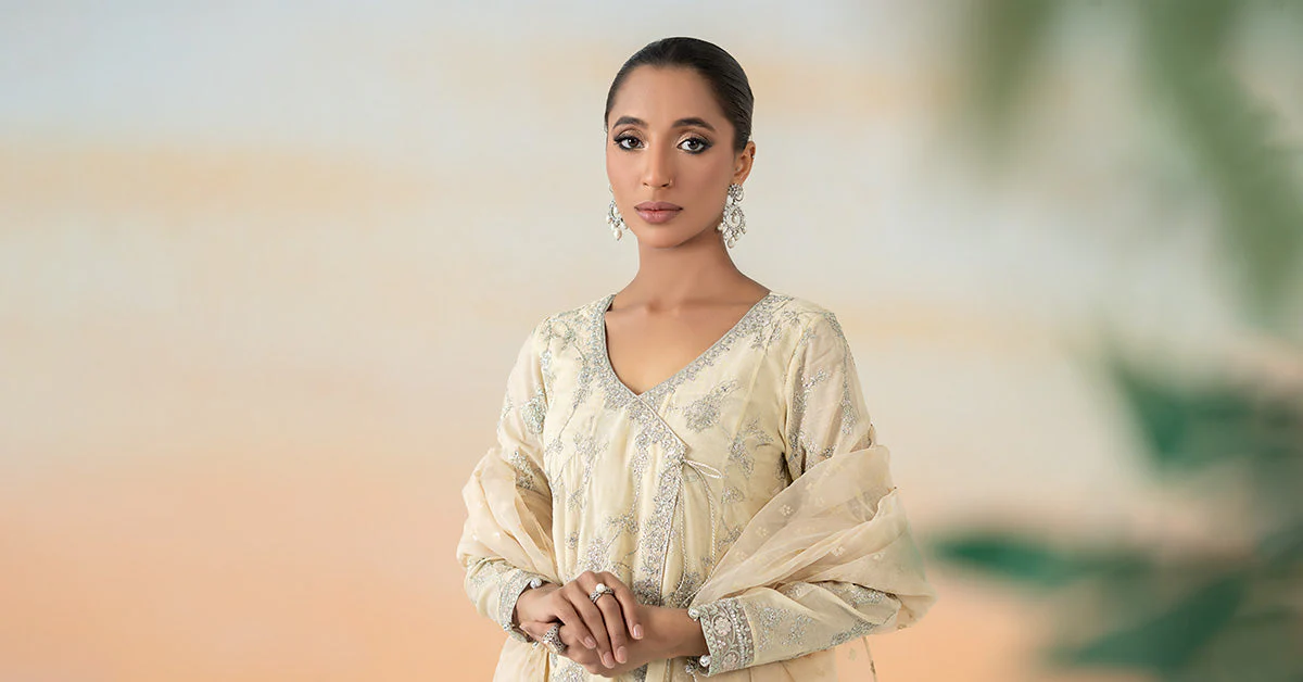 3 Piece Embroidered Paper Cotton Suit - Image 13