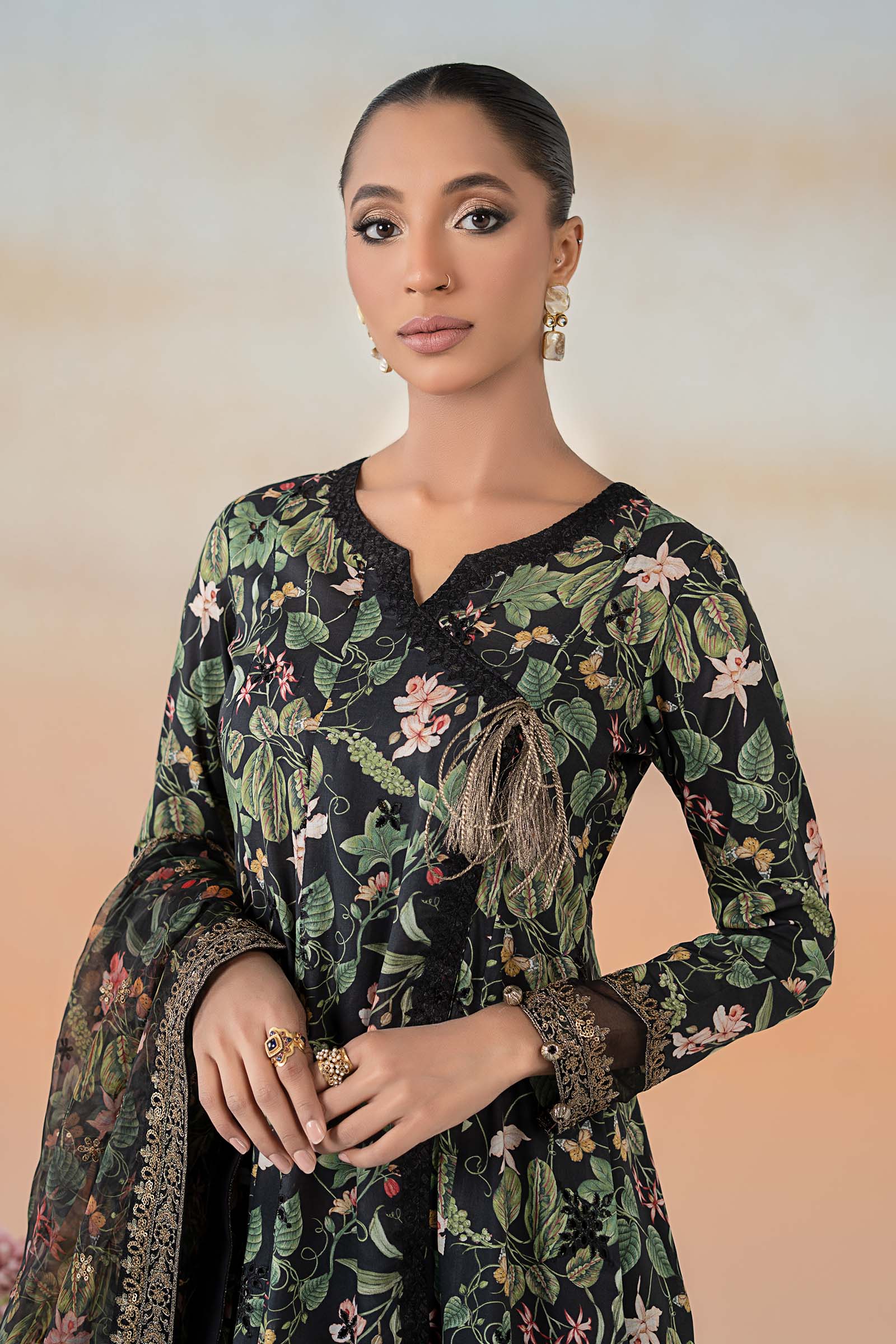 3 Piece Printed Lawn Suit - Image 2
